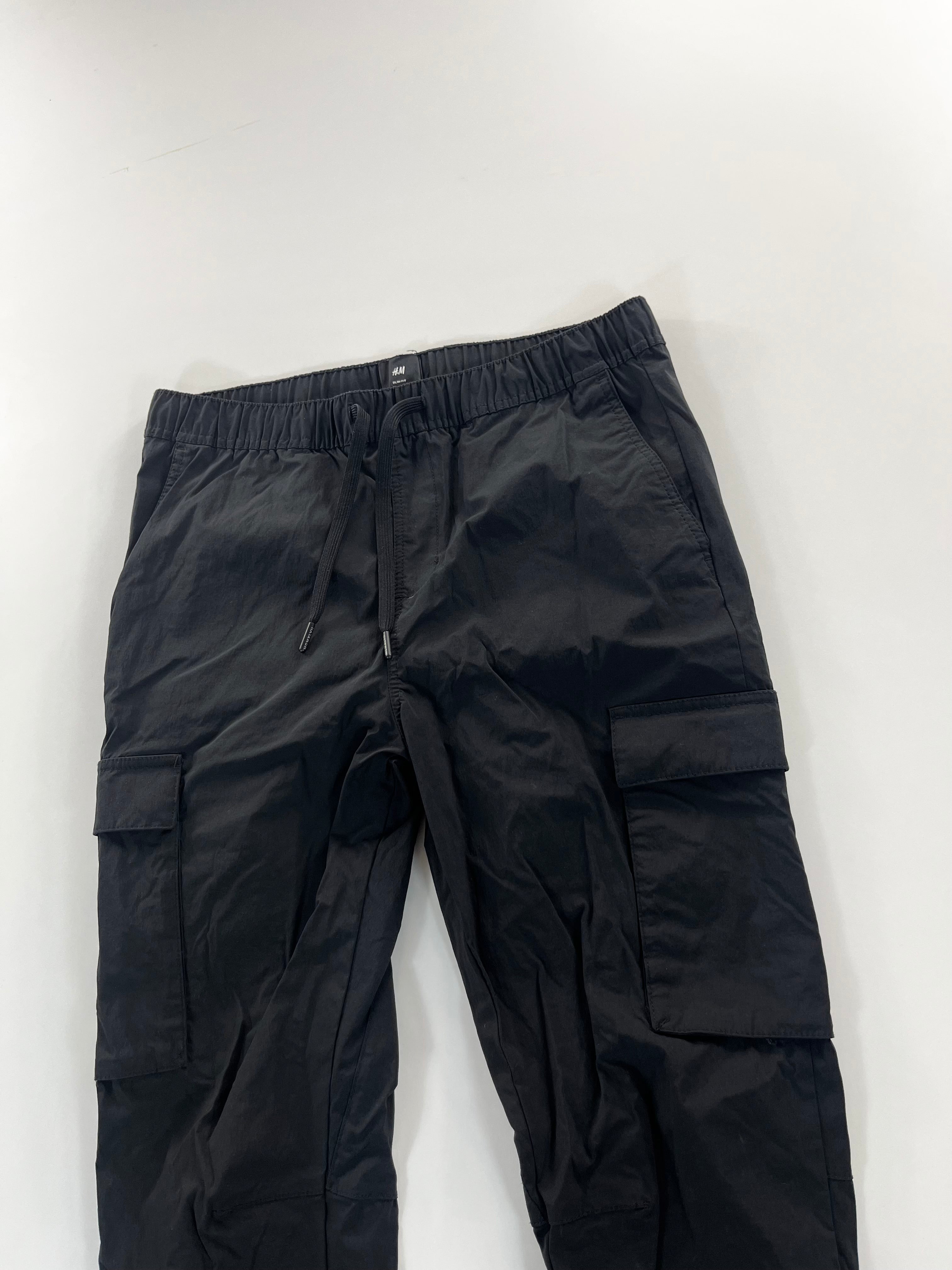 H&M Slim fit cargo nadrág