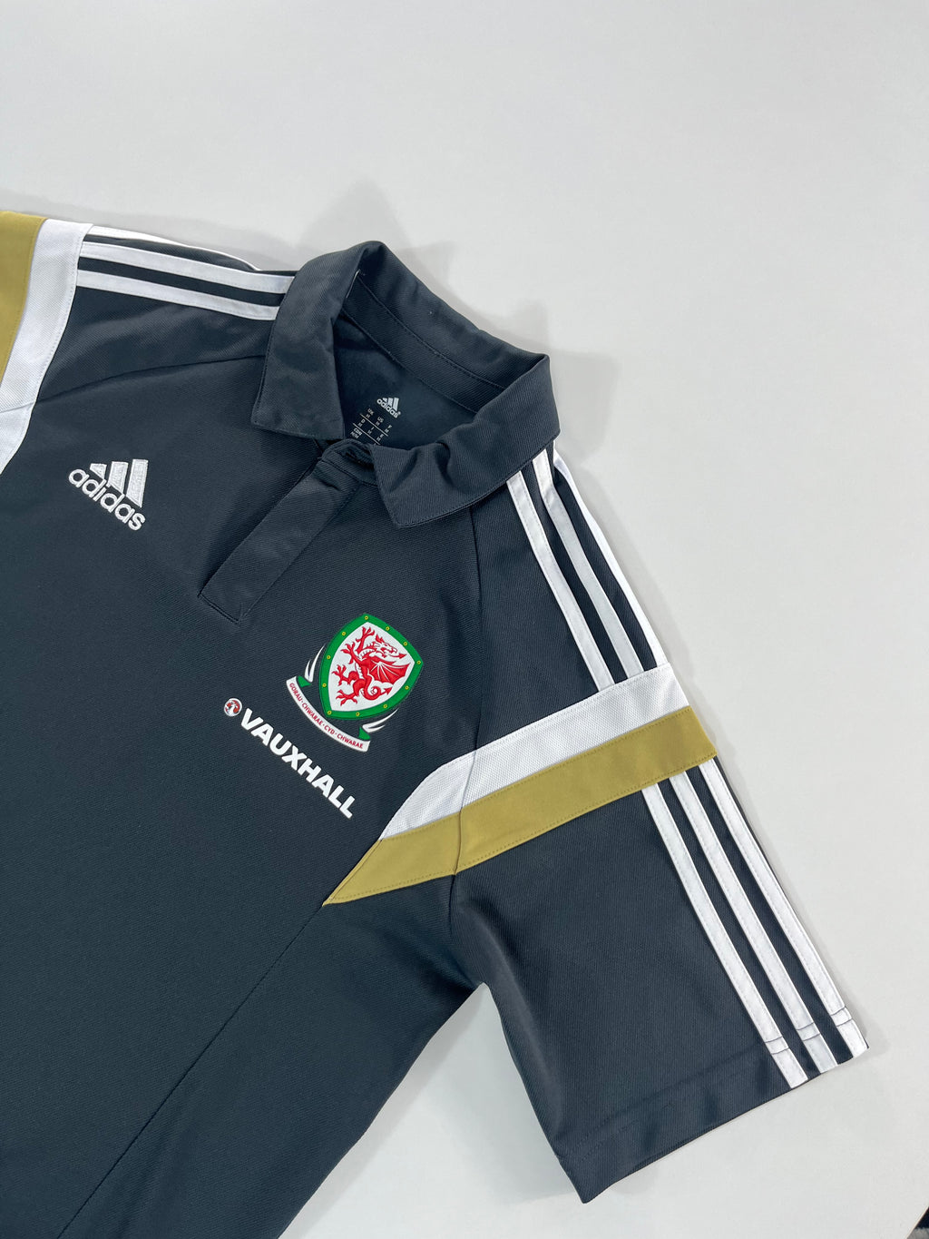 Adidas Wales válogatott pólóing