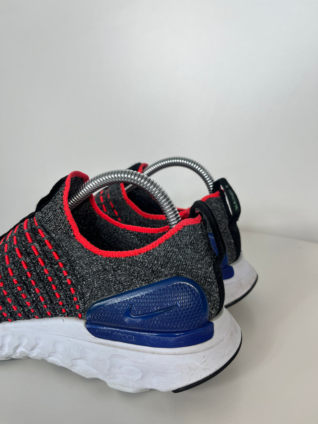 Nike React Phantom Flyknit cipő