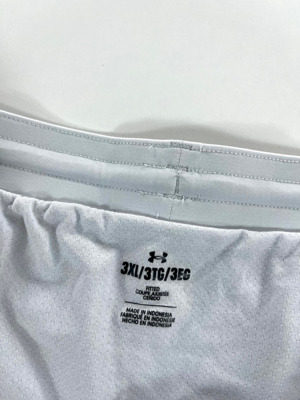 Under Armour short