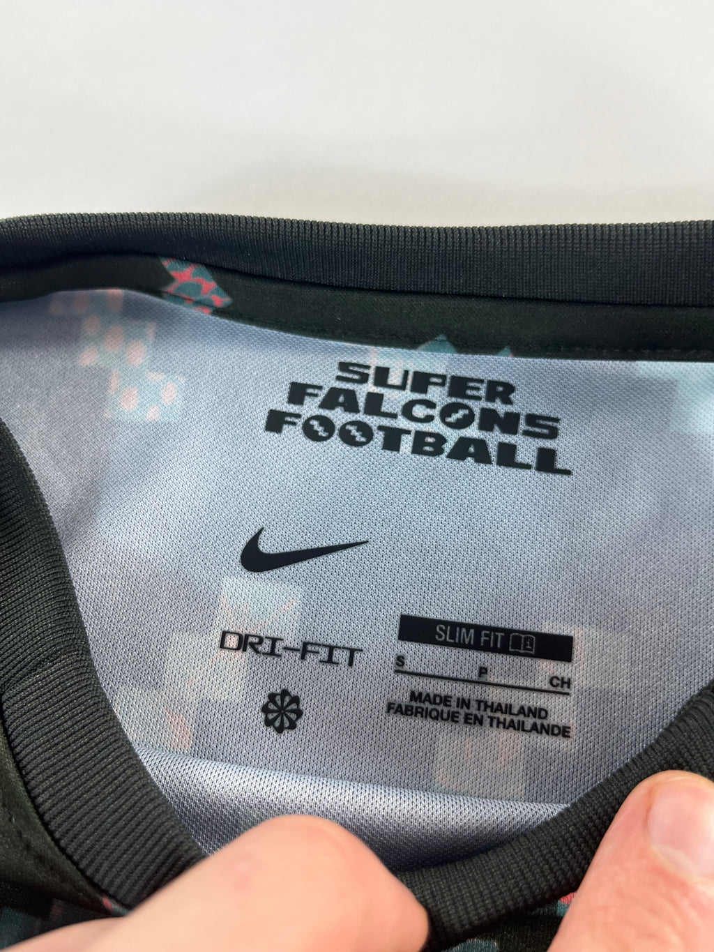 Nike Nigéria válogatott 2022-2023 idegenbeli mez