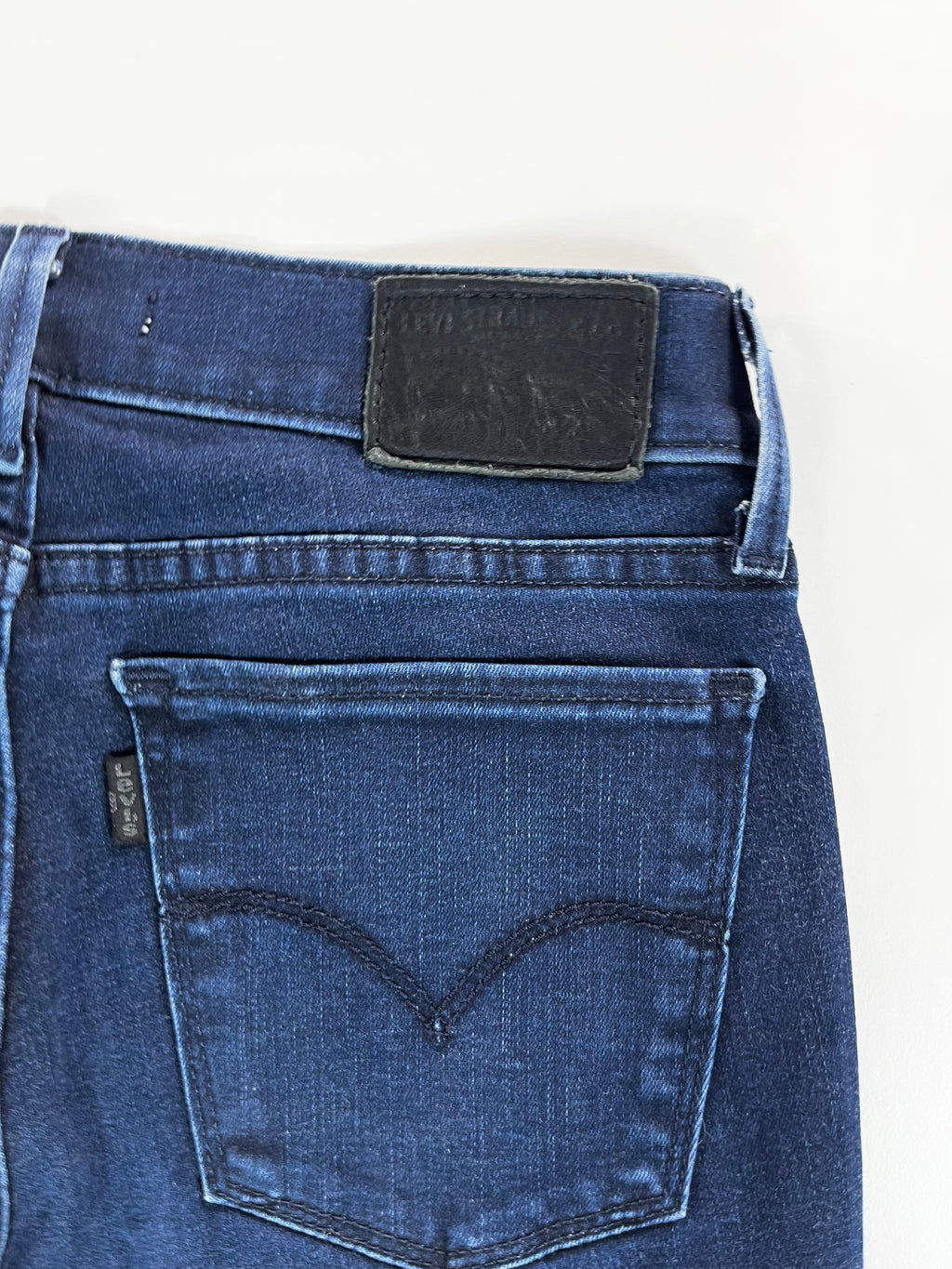 Levi's 710 Super Skinny 26 farmernadrág