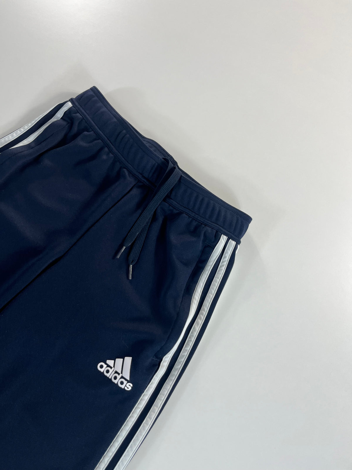 Adidas Sereno Slim Tapered nadrág
