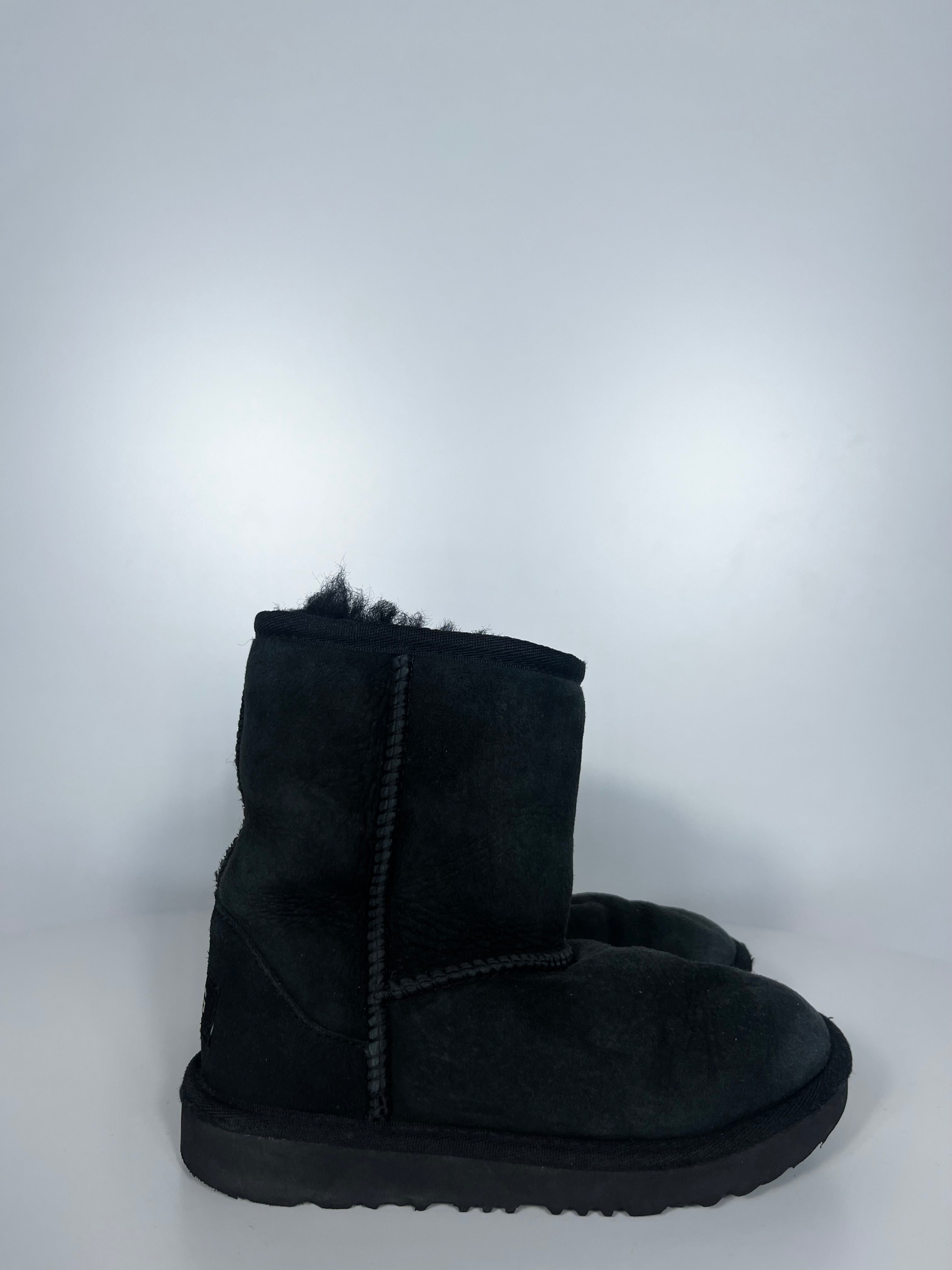 UGG Classics csizma