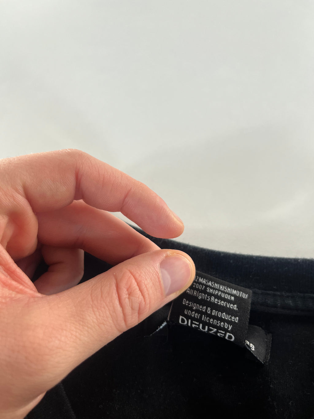 Bershka Naruto Sasuke Uciha póló