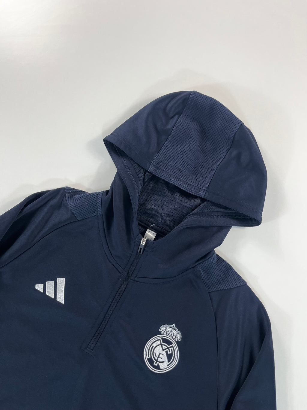 Adidas Real Madrid 2023-2024 melegítőszett