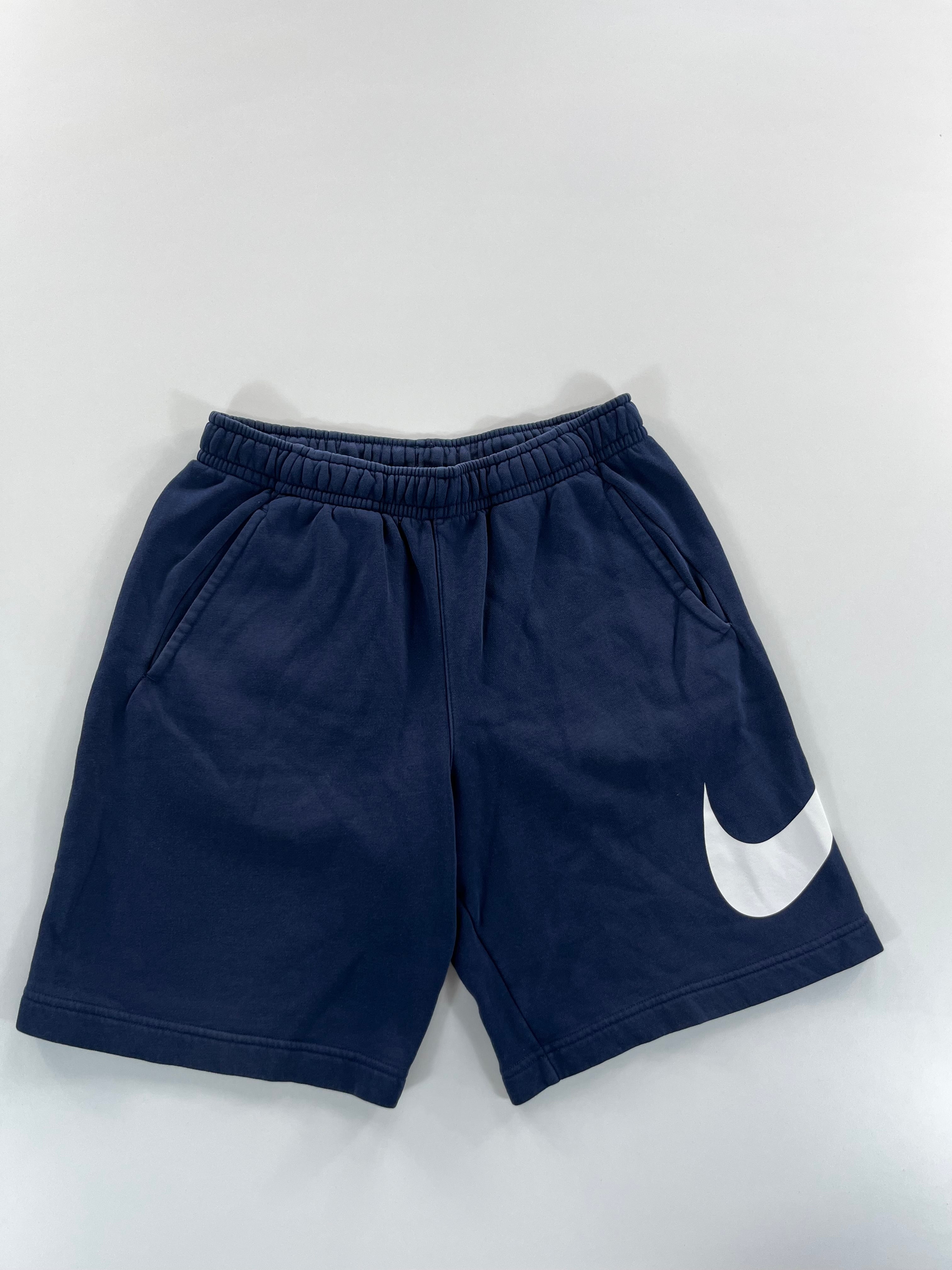 Nike Club short