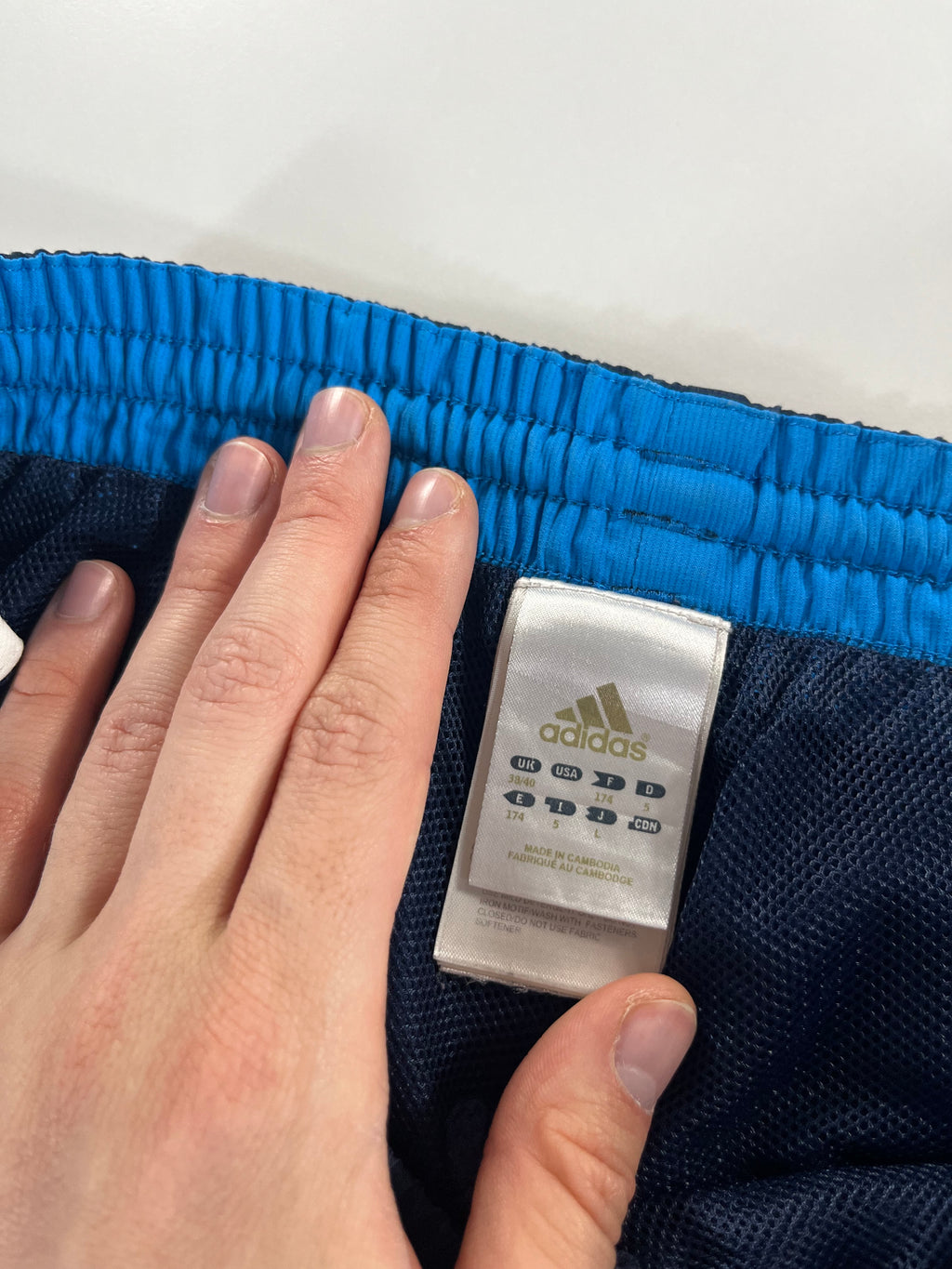Adidas Windbreaker nadrág