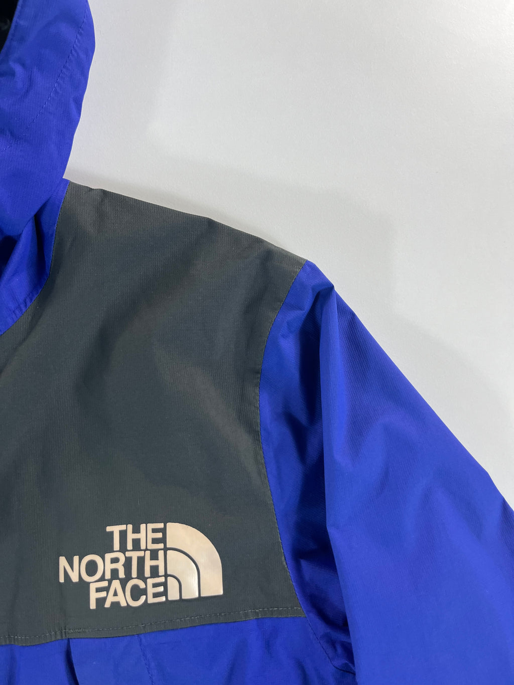 The North Face 1990 Mountain Q széldzseki