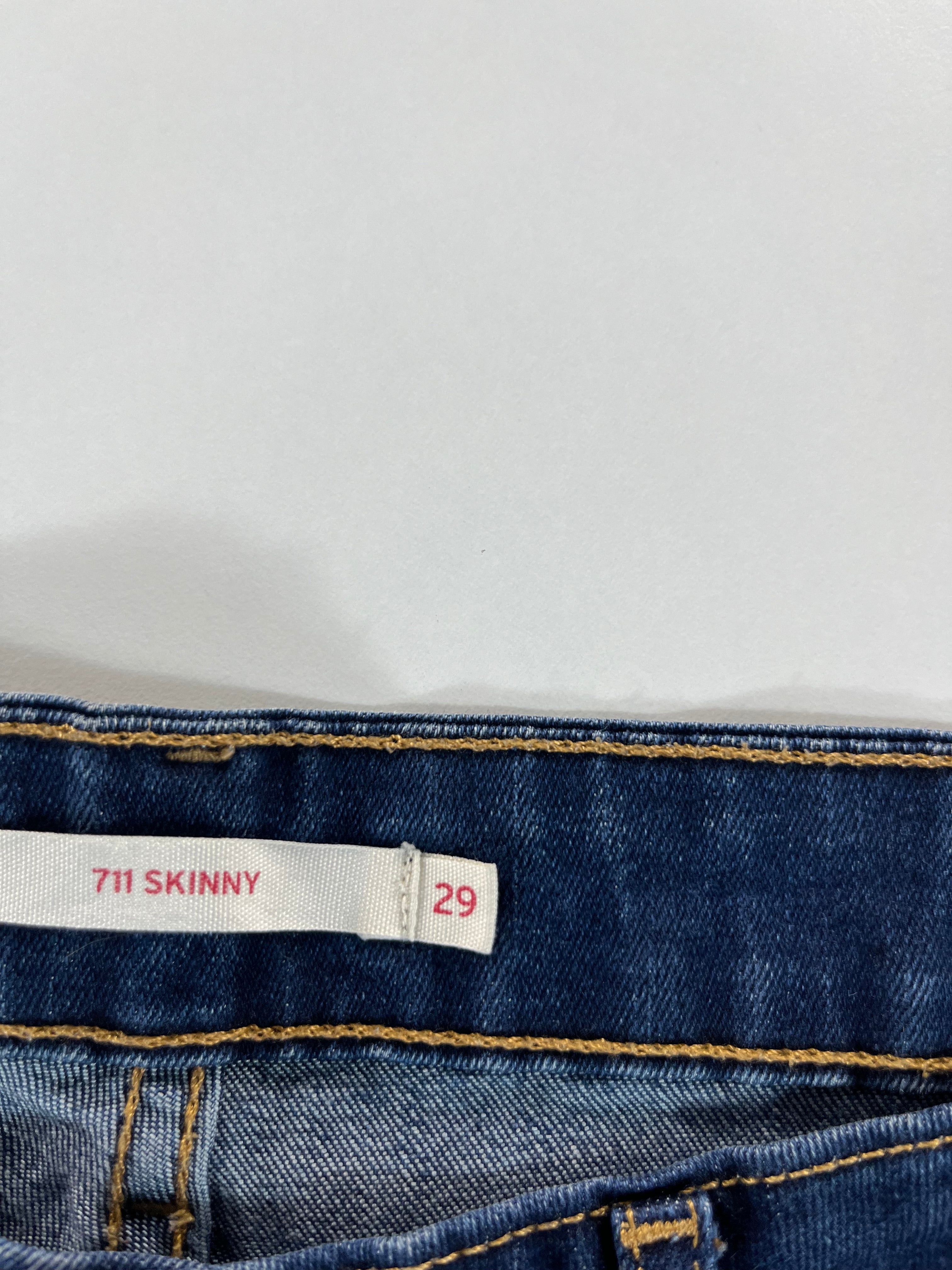Levi's 711 Skinny 29 farmernadrág