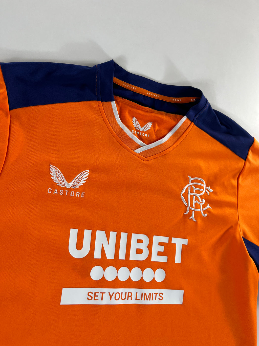 Castore Rangers 2022-2023 alternatív mez