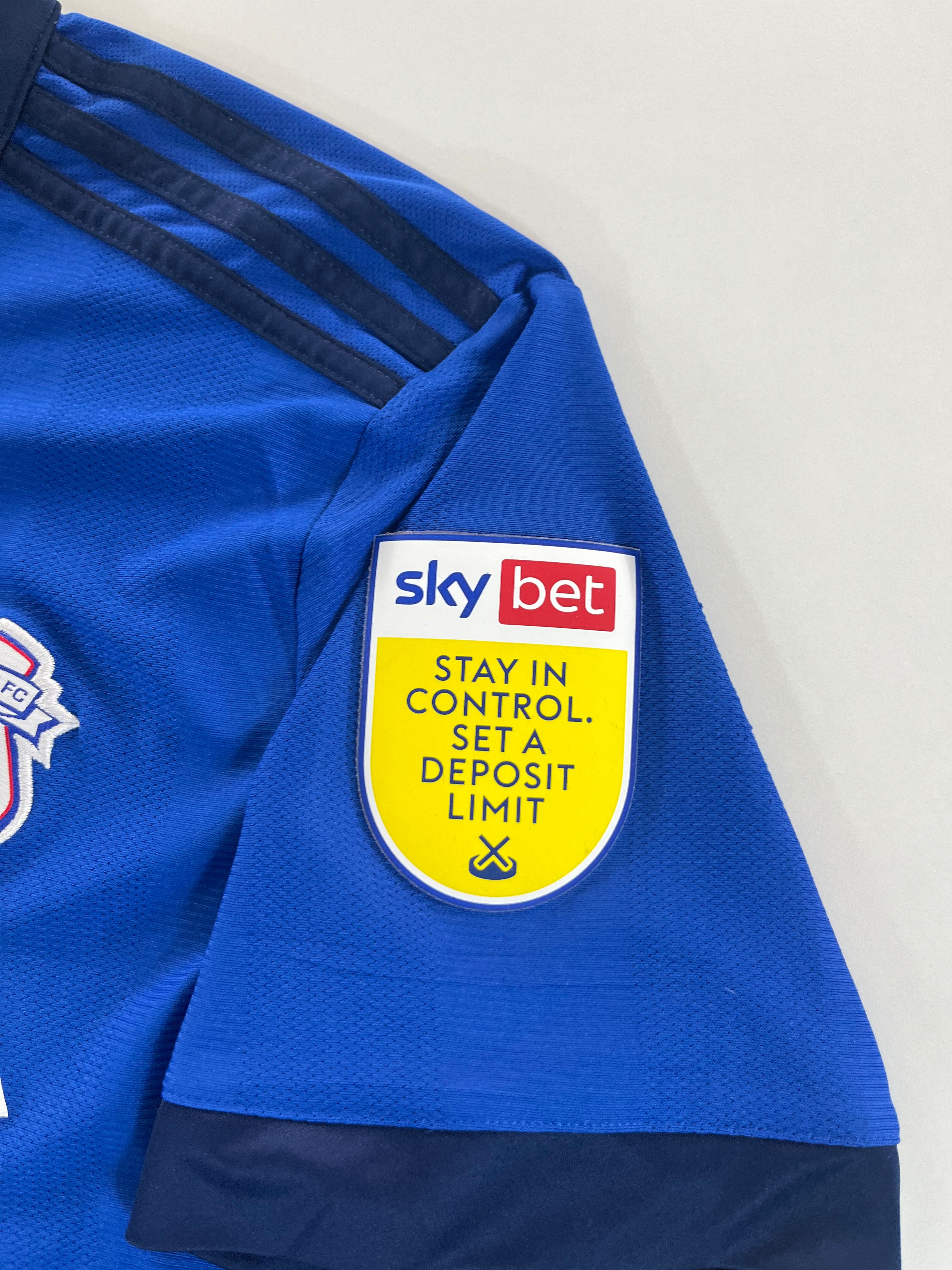 Adidas Cardiff City 2021-2022 Championship hazai mez