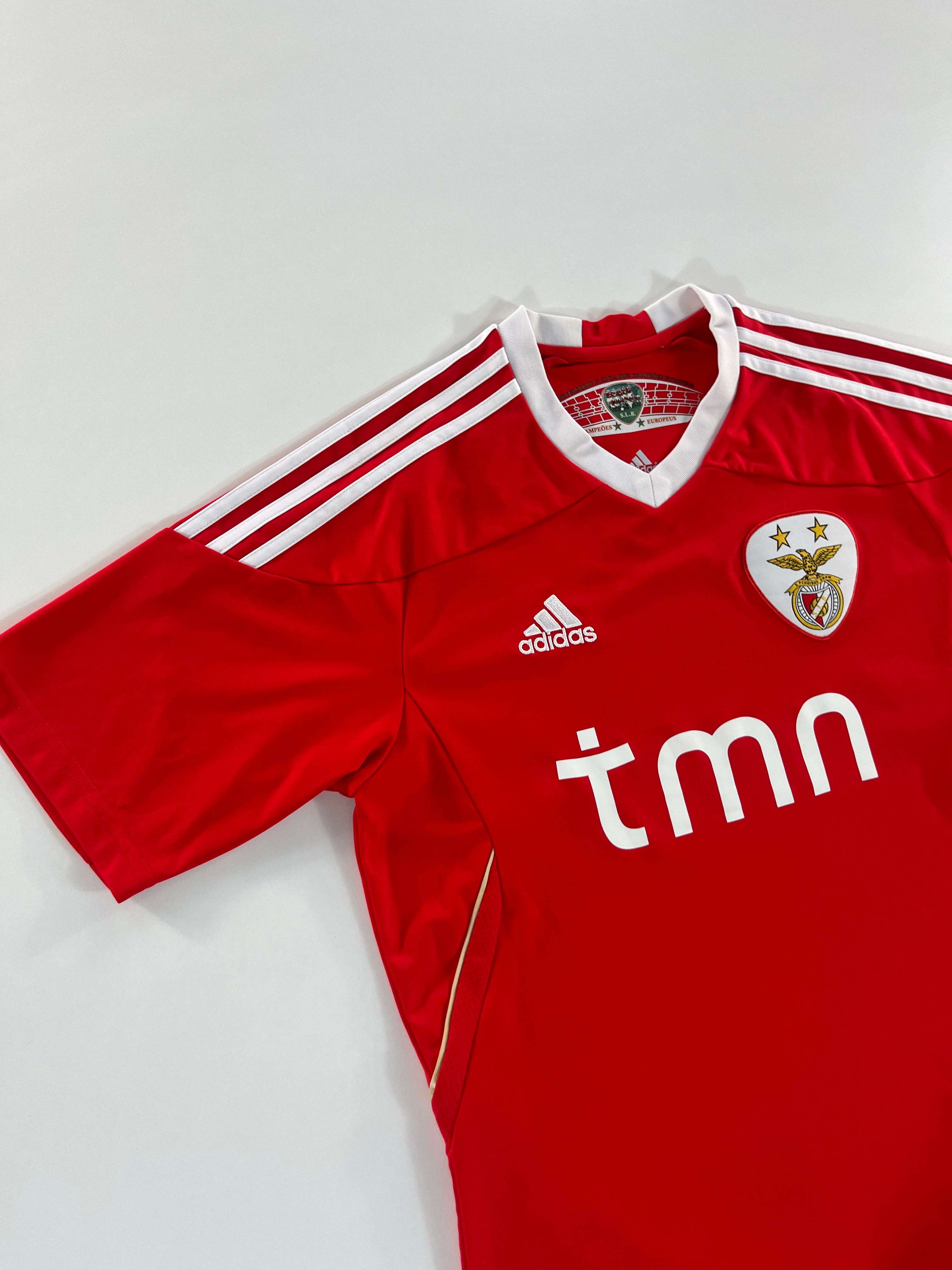 Adidas Benfica 2011-2012 hazai mez