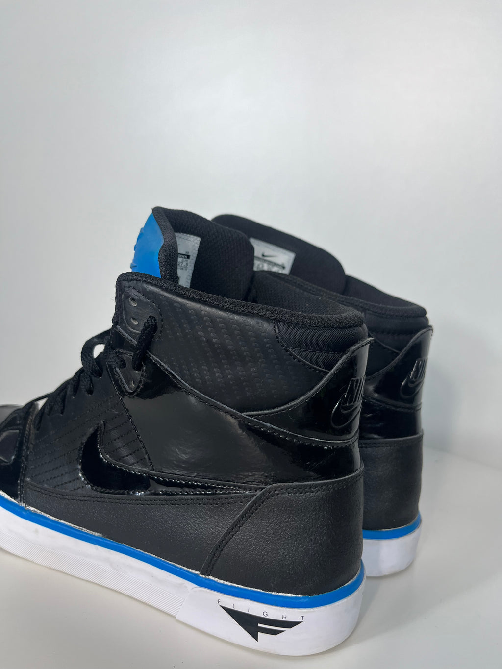 Nike Air Jordan 2 Flight cipő