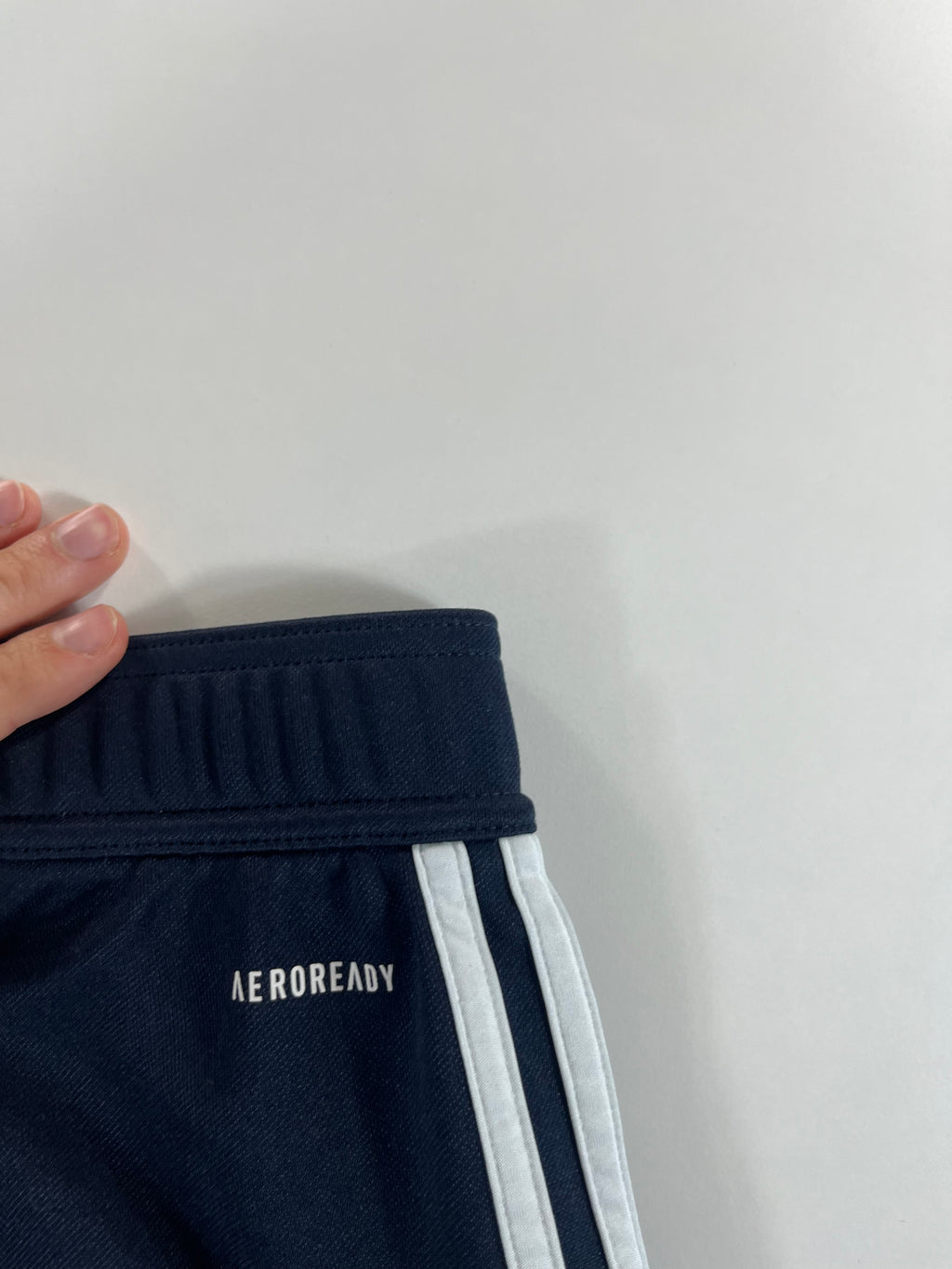 Adidas Sereno Slim Tapered nadrág