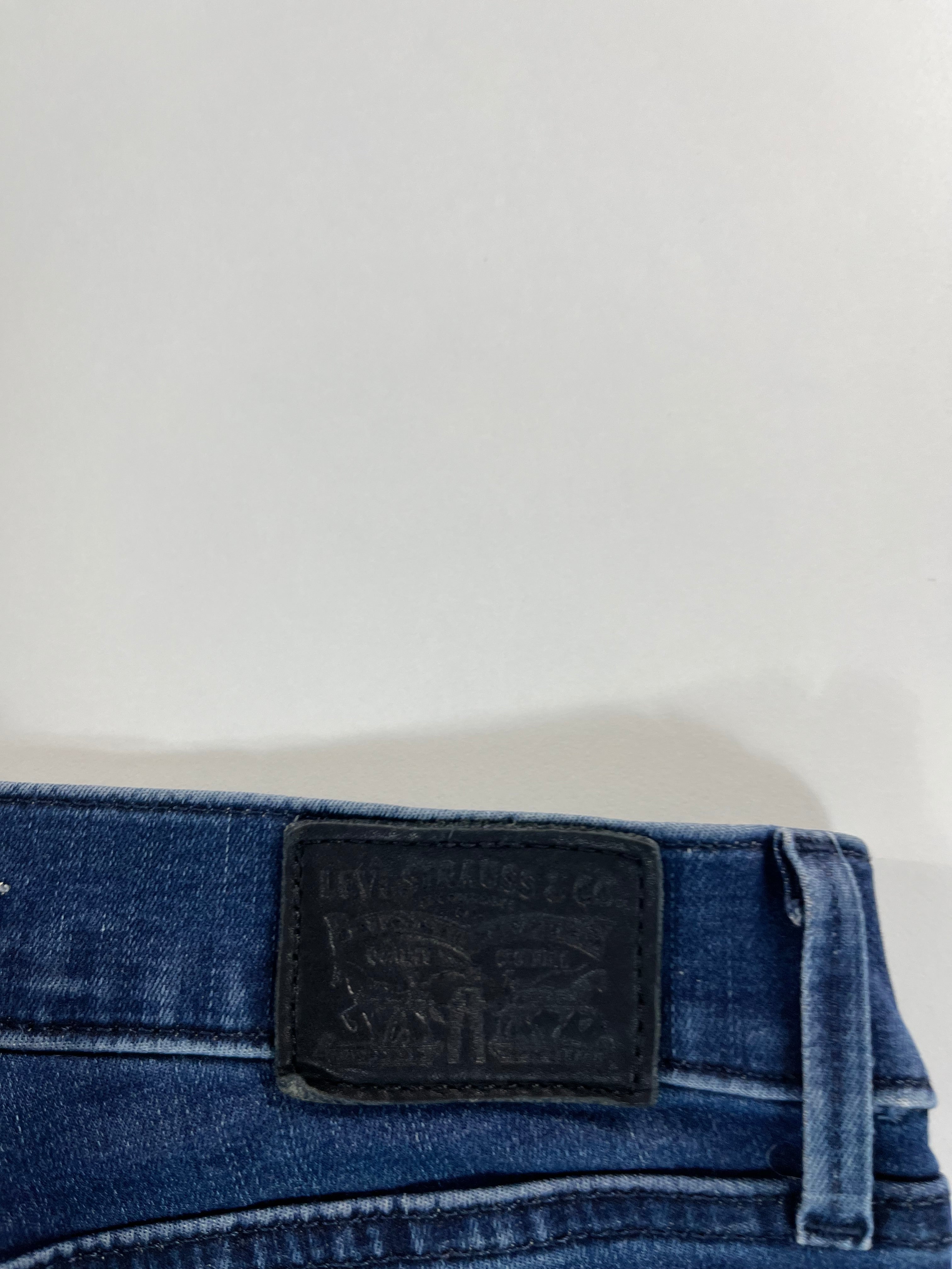 Levi's 710 Super Skinny 26 farmernadrág