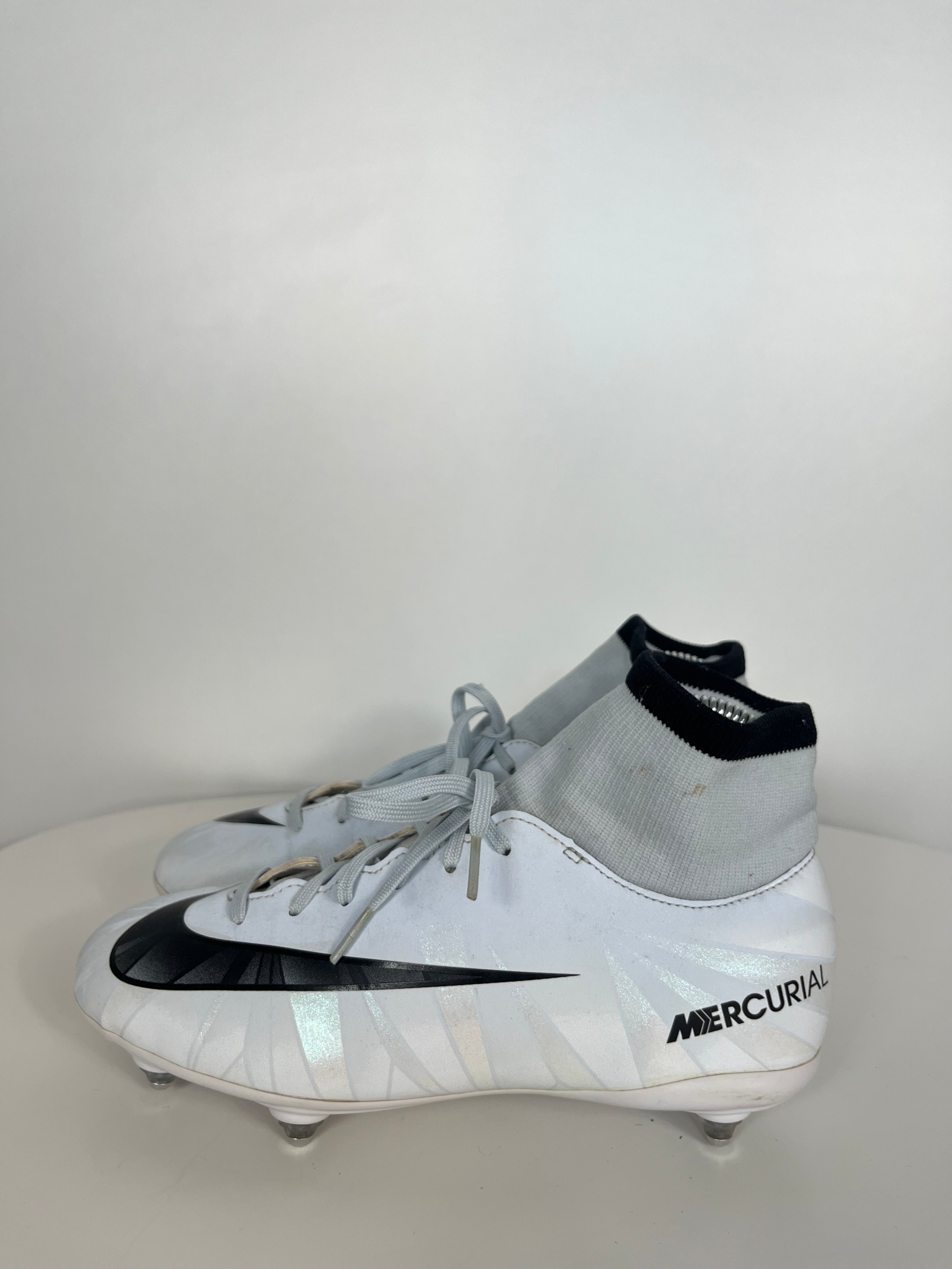 Nike Mercurial Victory x CR7 cipő