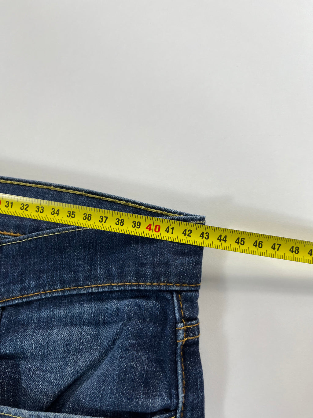 Levi's 504 W32 L34 farmernadrág