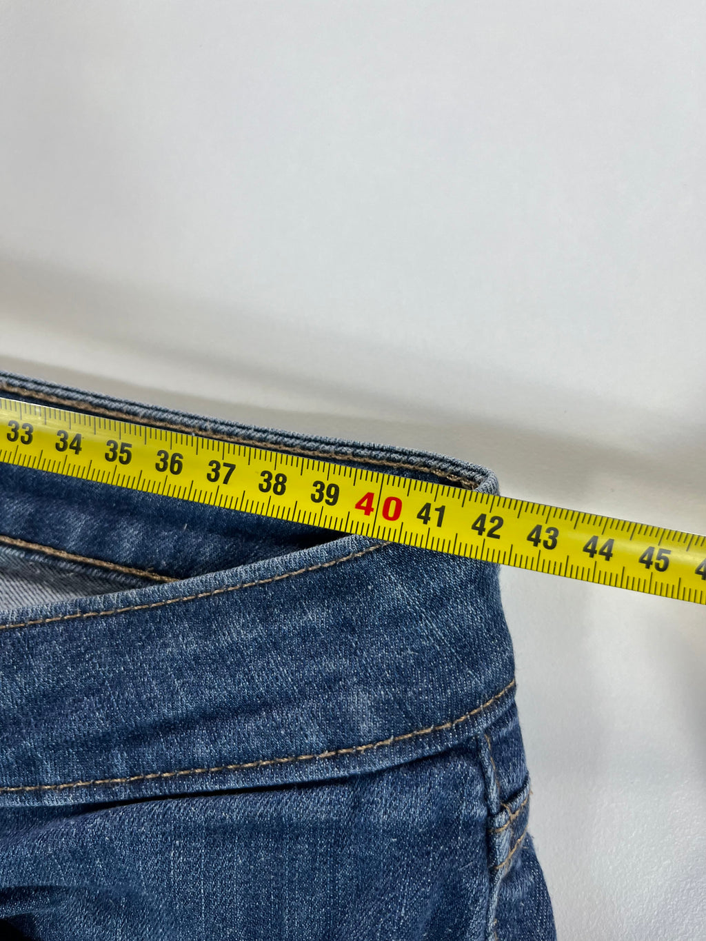 Levi's 712 Slim 28 farmernadrág