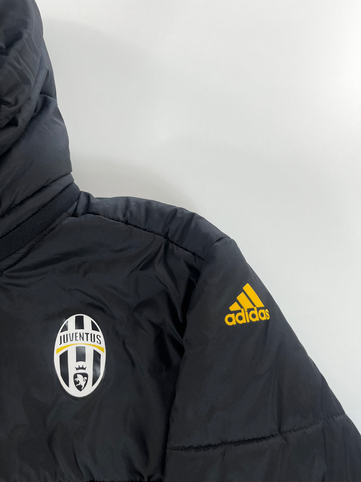 Adidas Juventus Champions League kabát