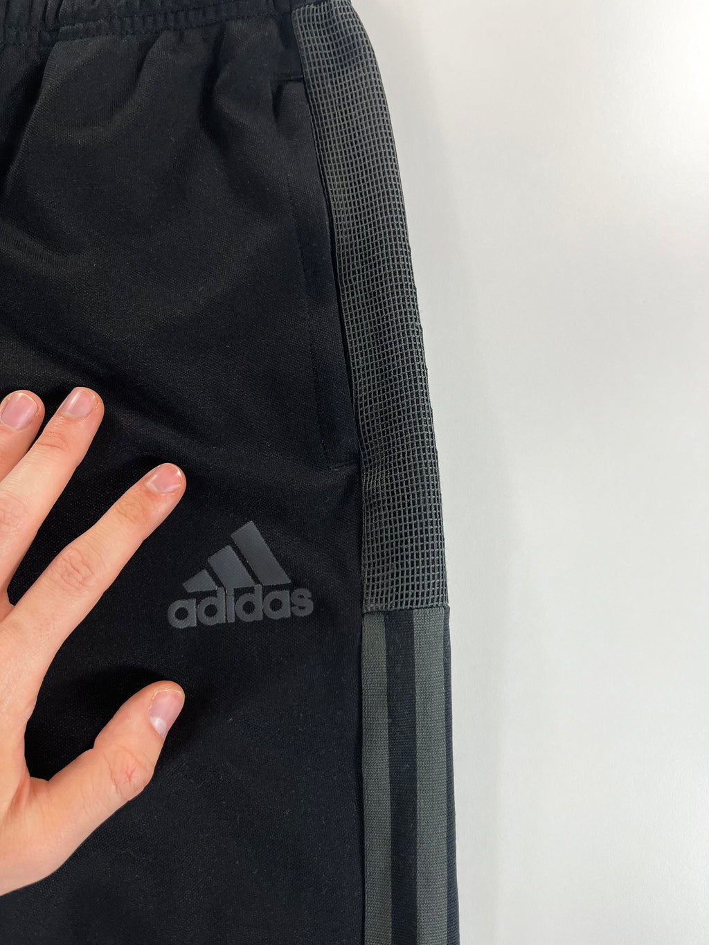 Adidas Tiro nadrág