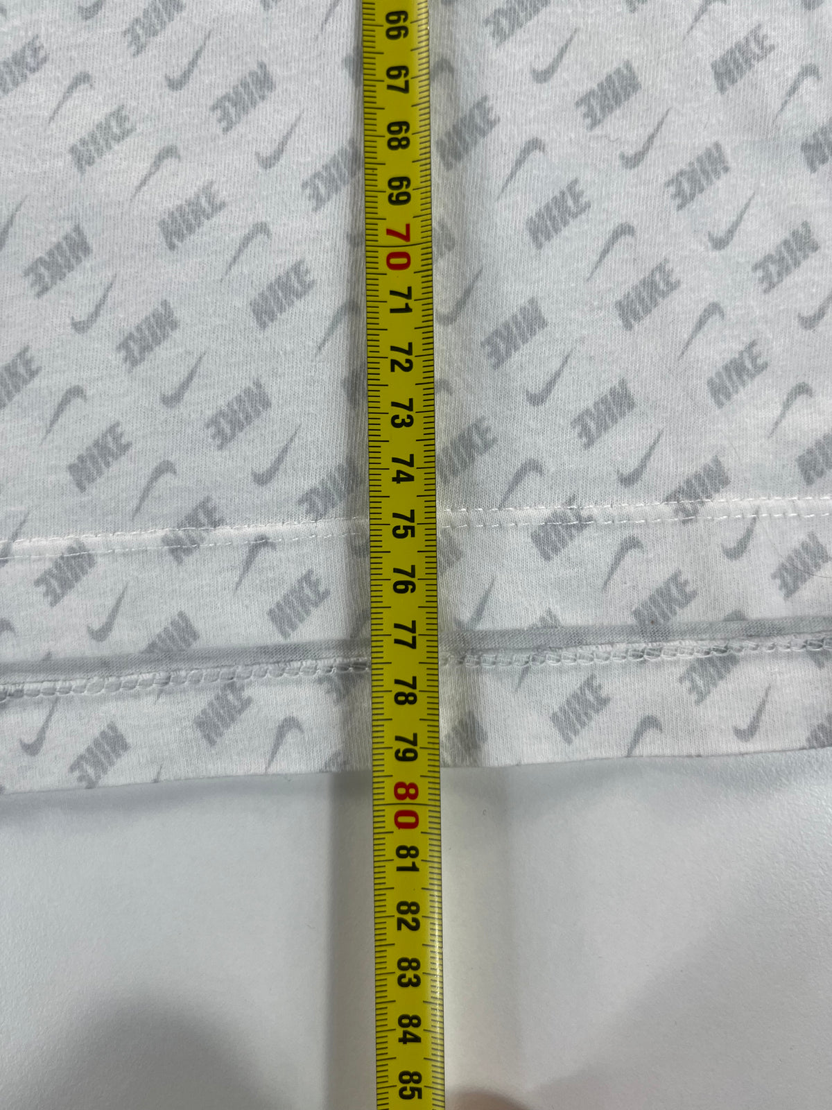 Nike Tee Standard Fit póló