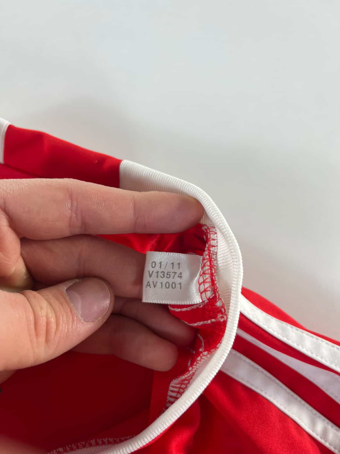 Adidas Benfica 2011-2012 hazai mez