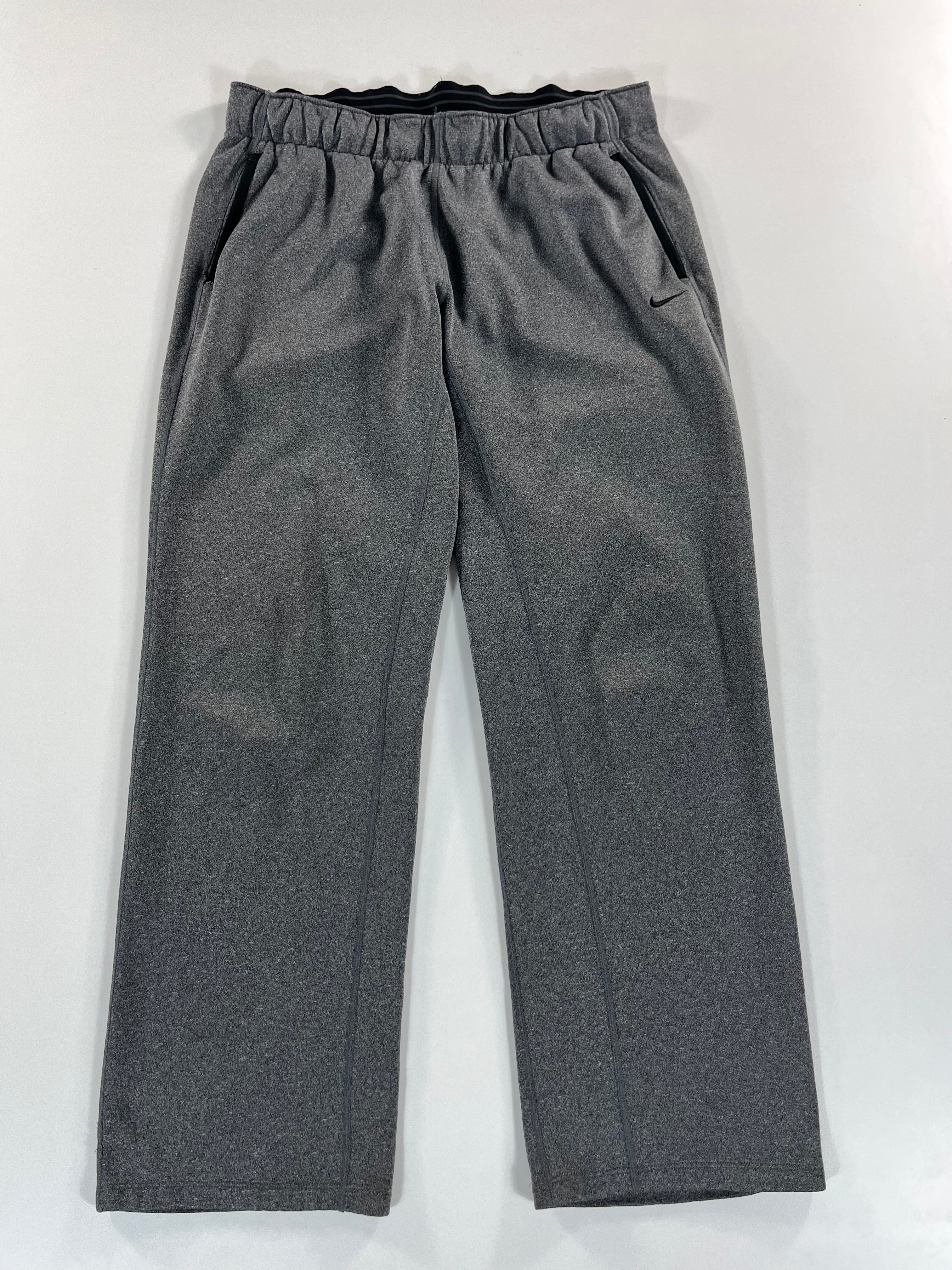 Nike Therma-Fit nadrág