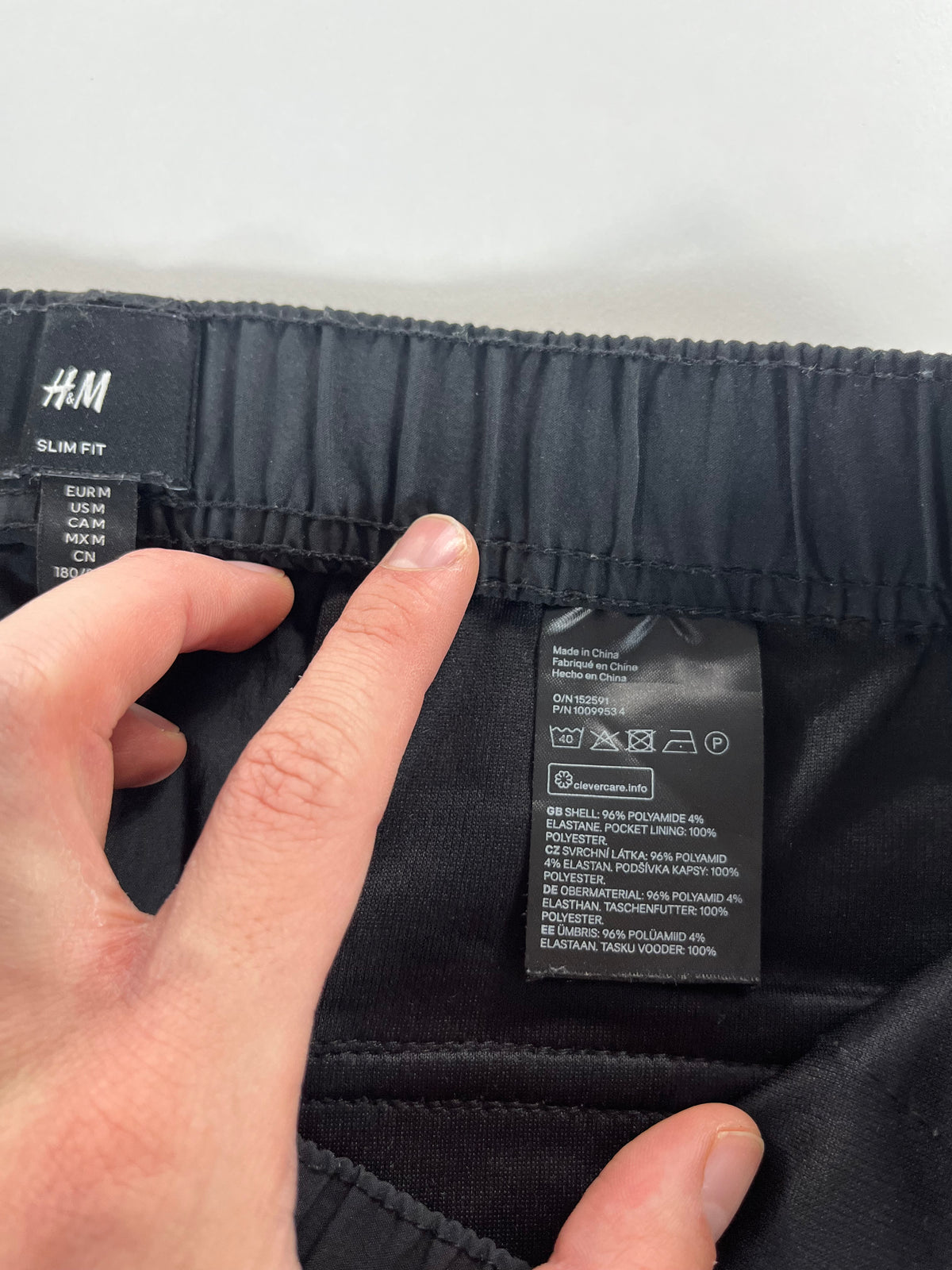 H&M Slim Fit cargo nadrág