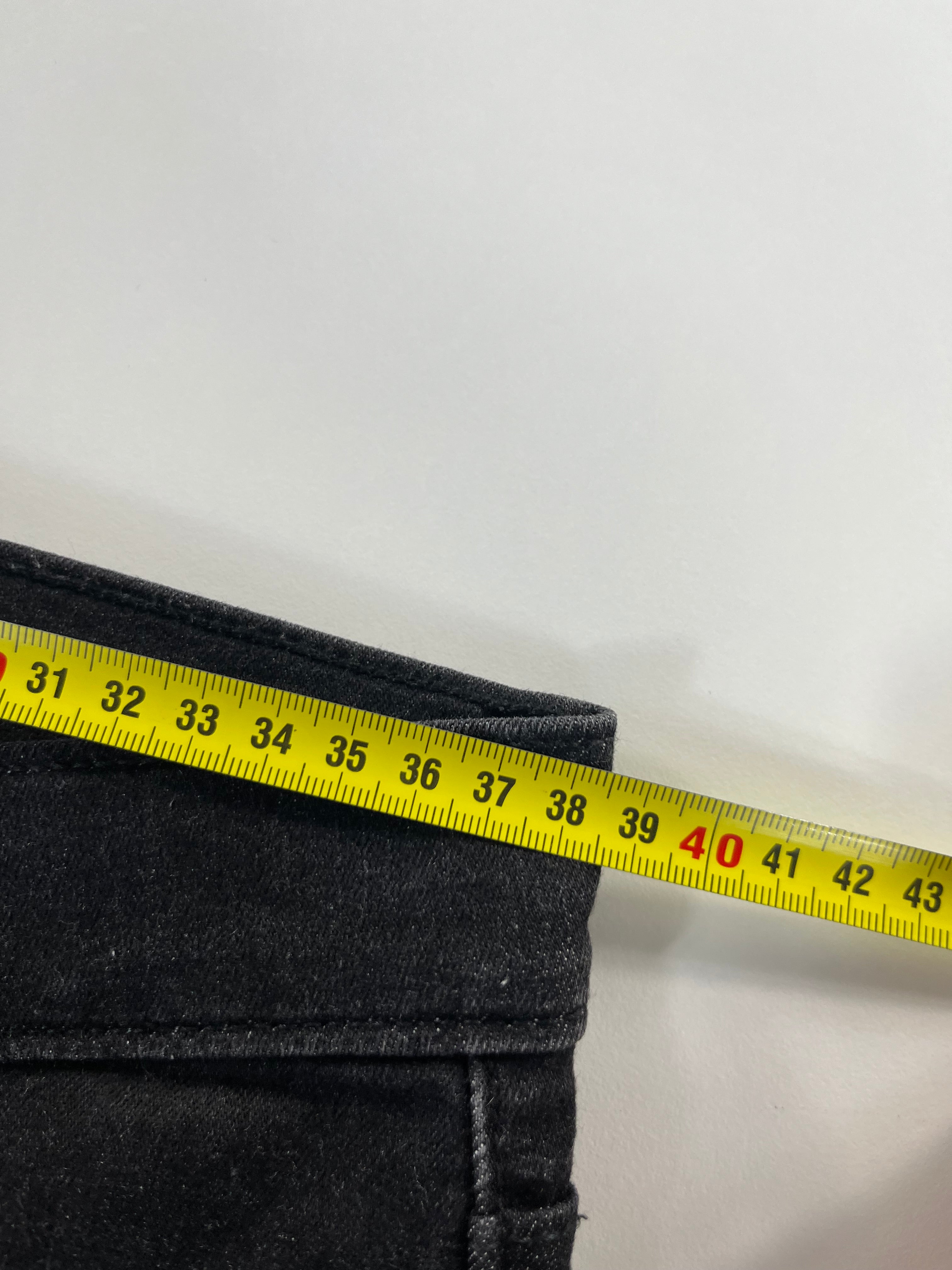 Levi's 312 Shaping Slim 30 farmernadrág