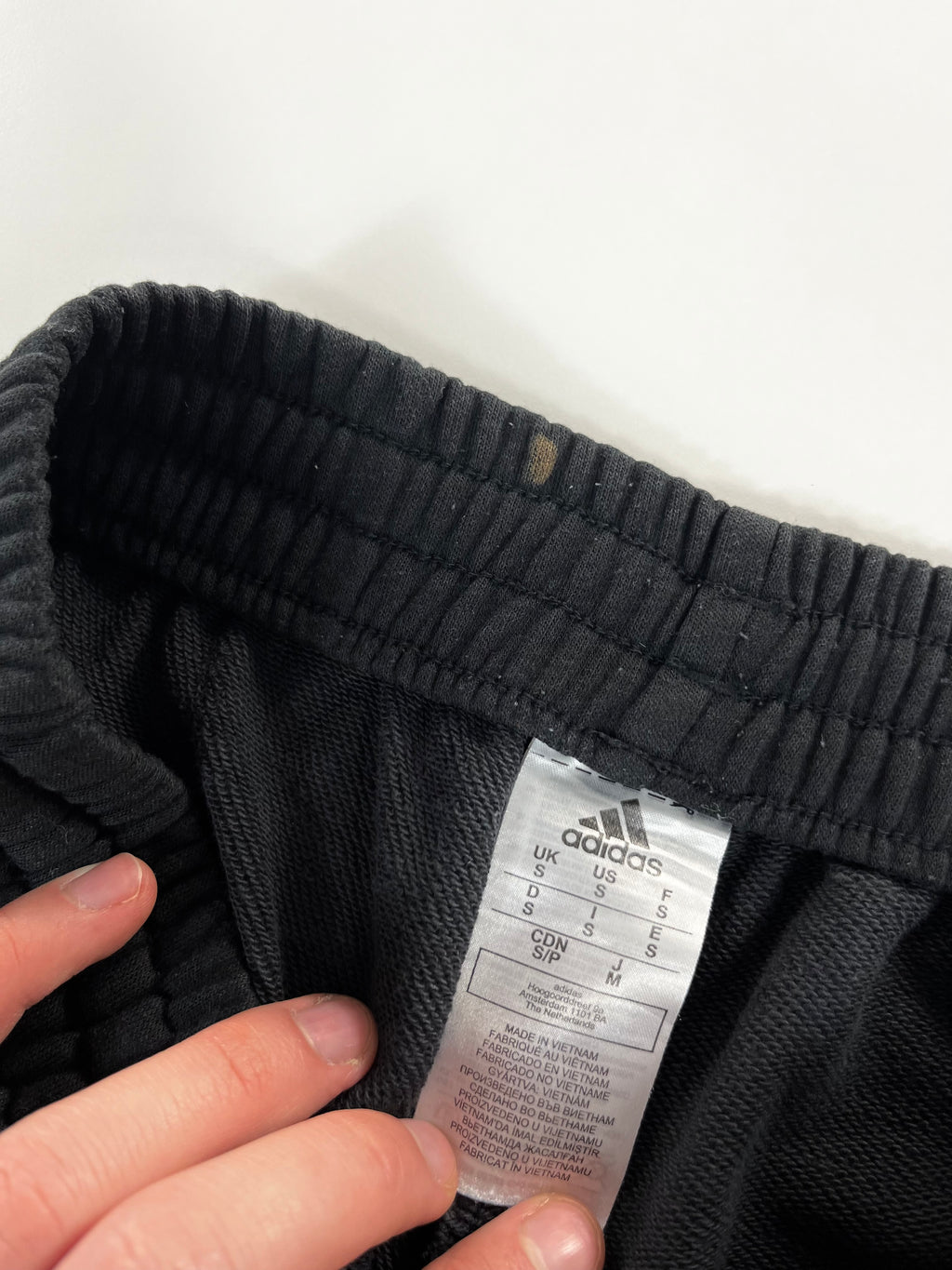 Adidas Essential nadrág