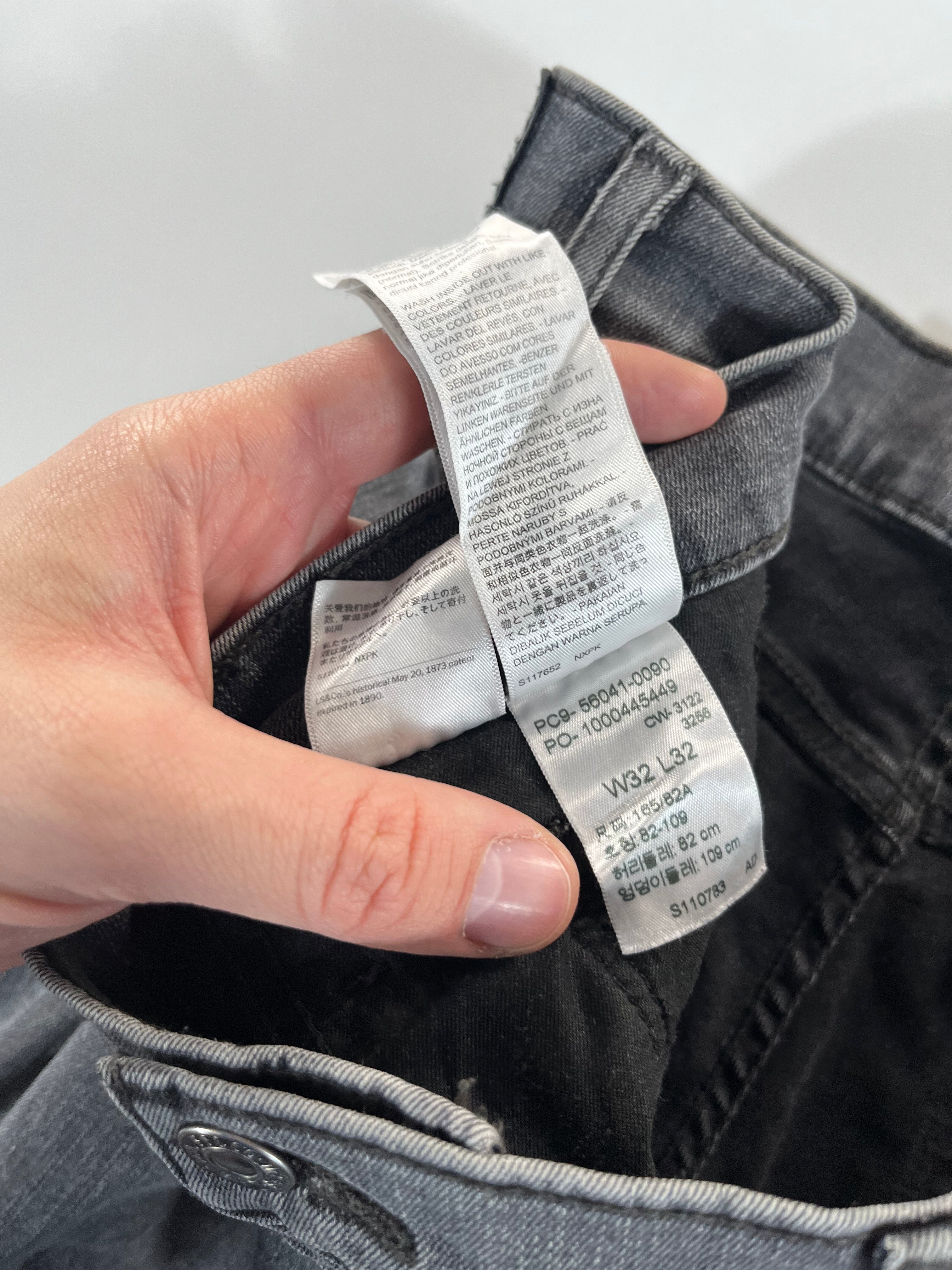 Levi's 310 Shaping Super Skinny 32 farmernadrág