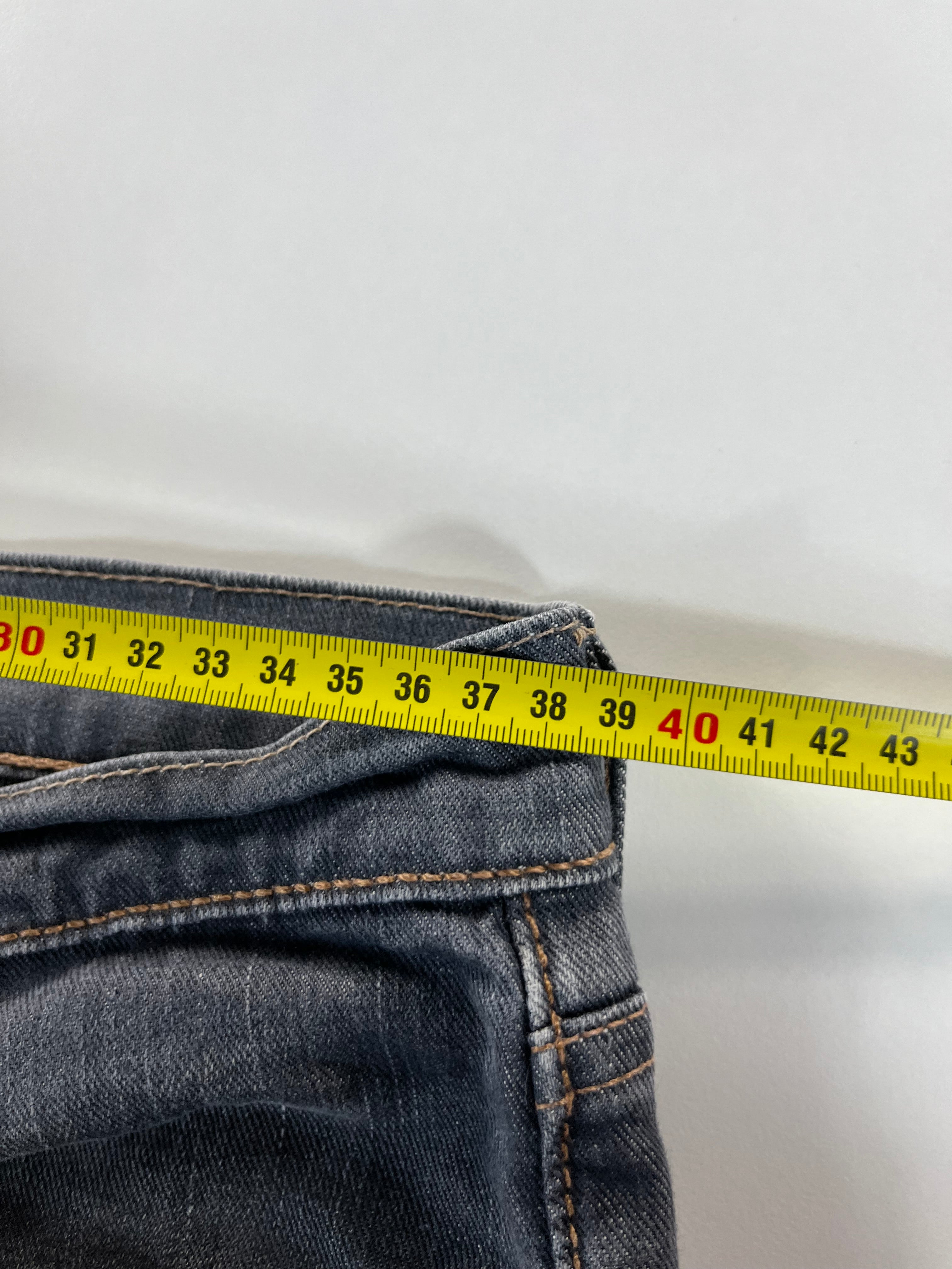 Levi's 511 W32 L34 farmernadrág