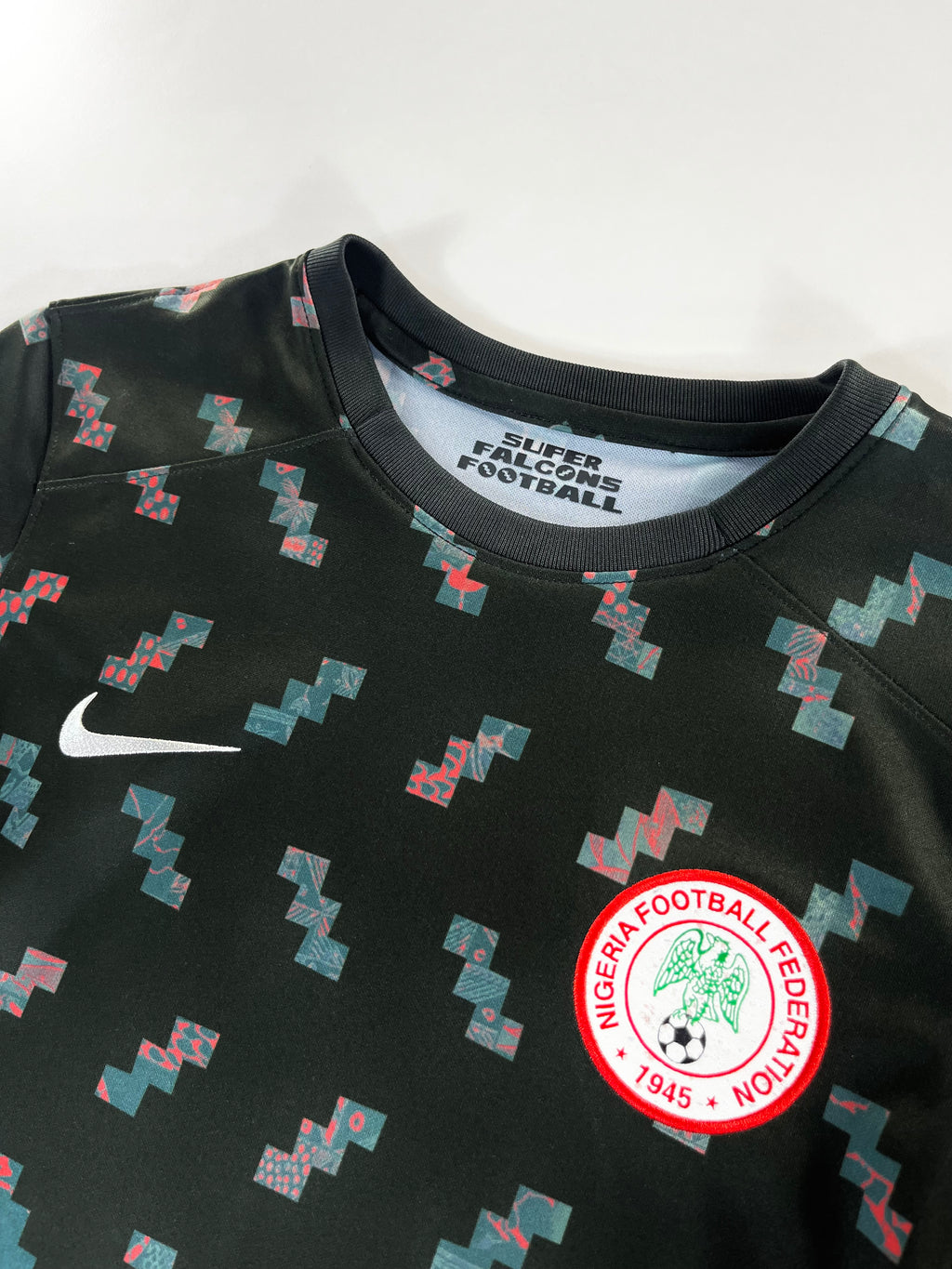 Nike Nigéria válogatott 2022-2023 idegenbeli mez
