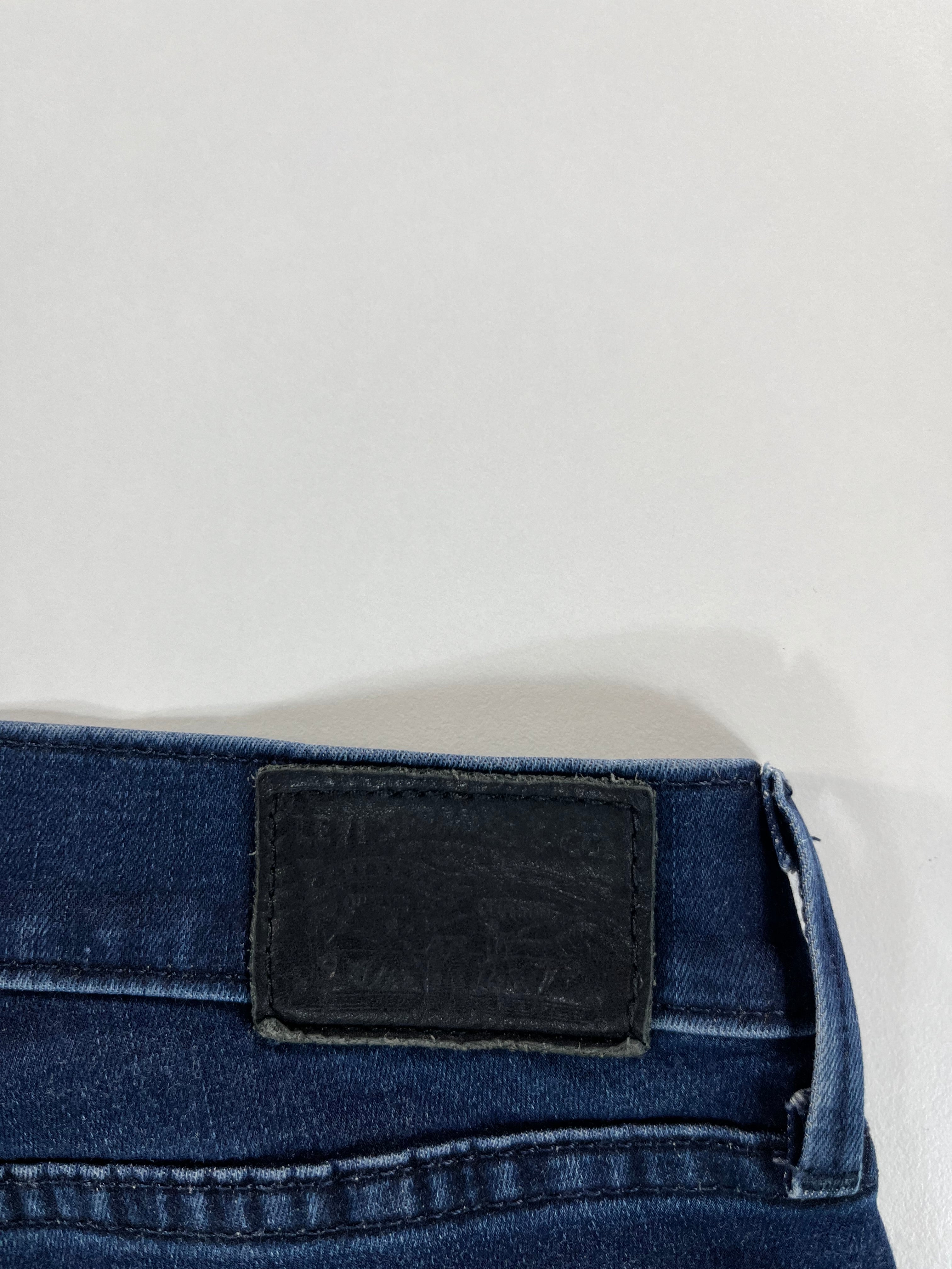 Levi's 710 Super Skinny 26 farmernadrág