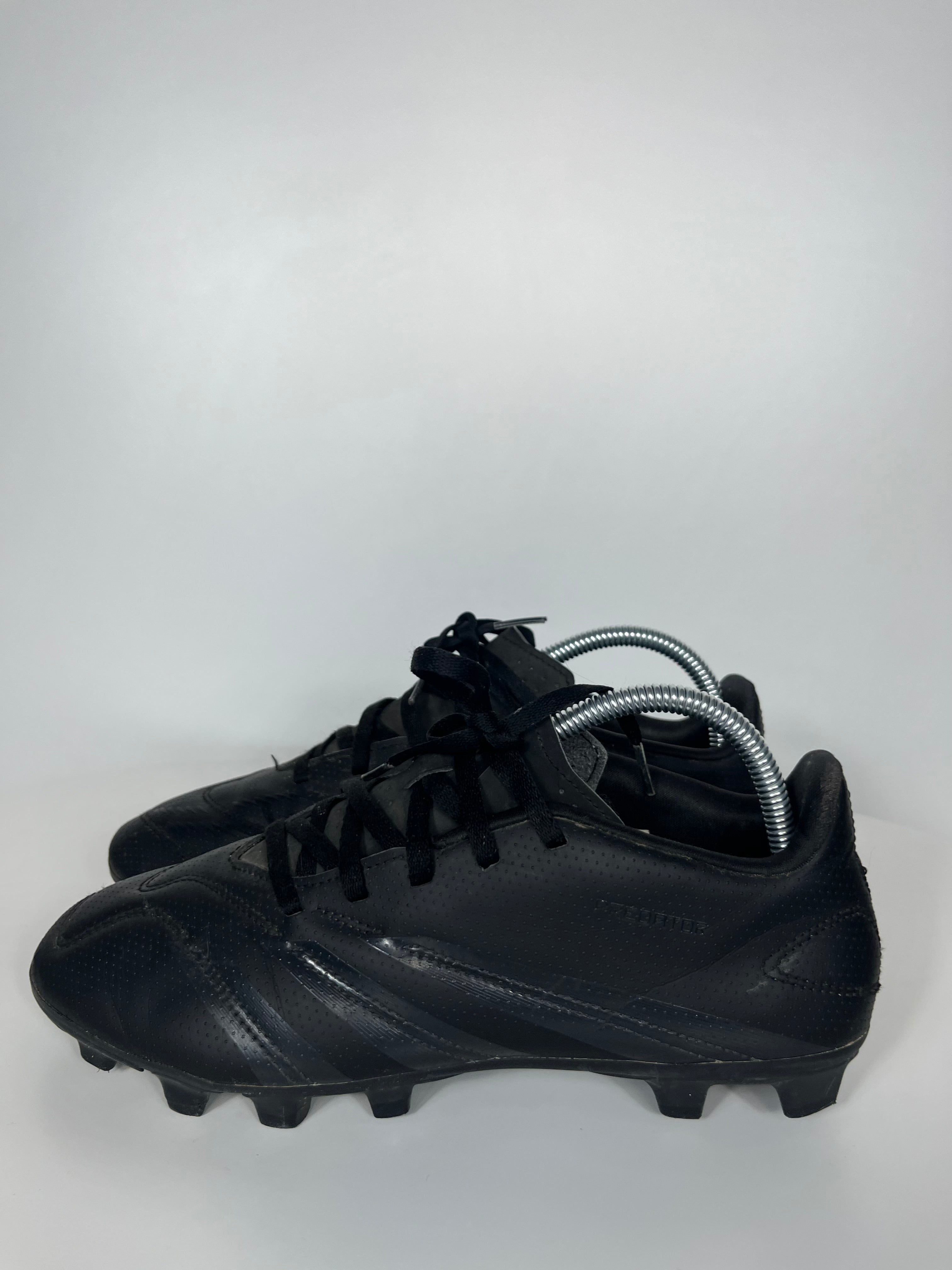 Adidas Predator Club FxG cipő