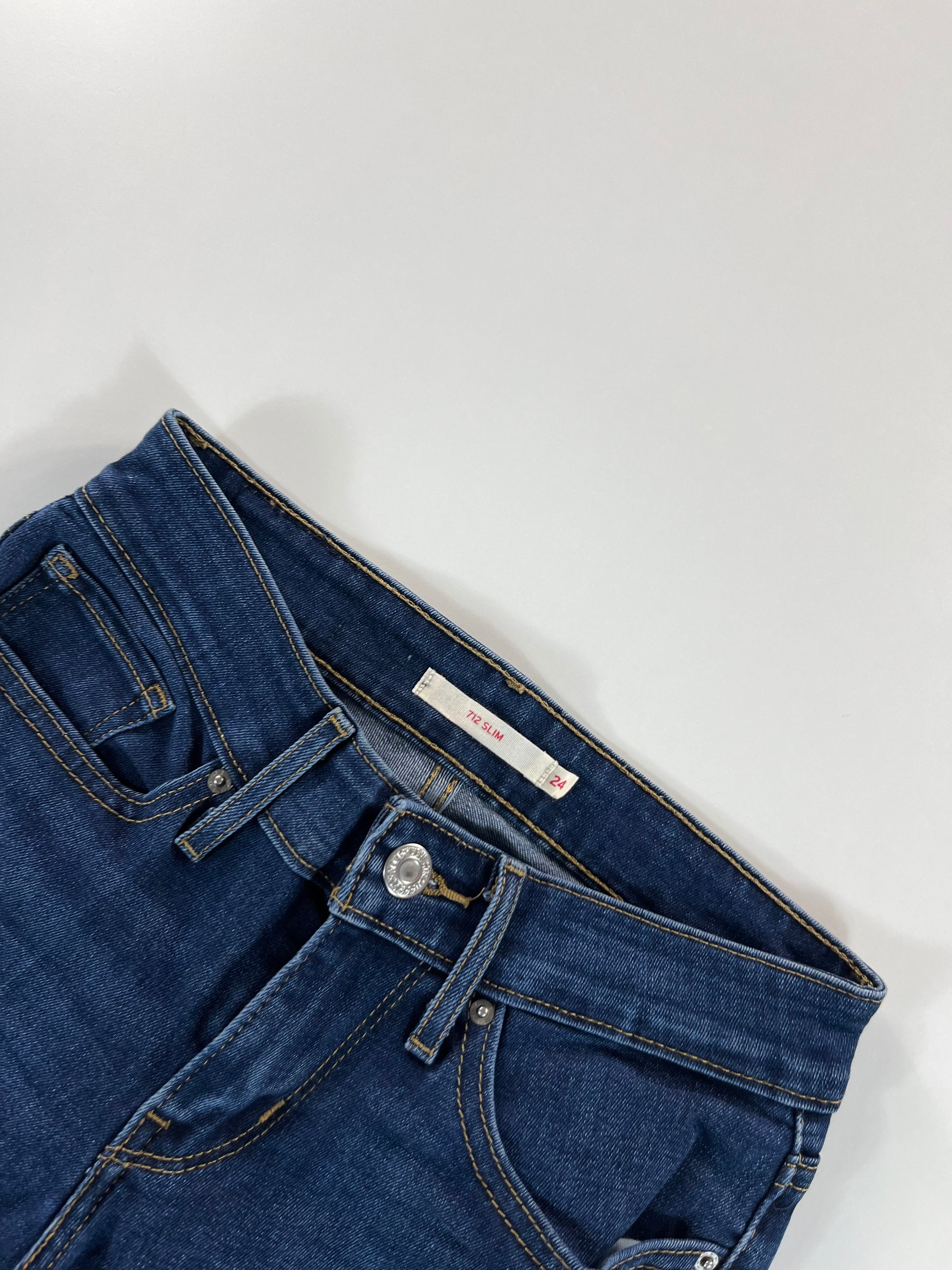 Levi's 712 Slim 24 farmernadrág
