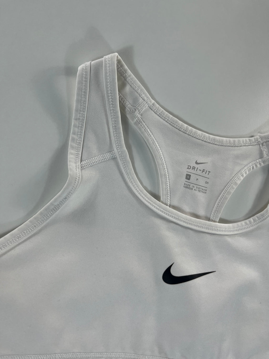 Nike sportmelltartó