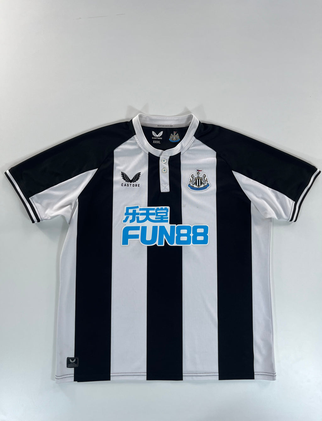 Castore Newcastle United 2021-2022 hazai mez