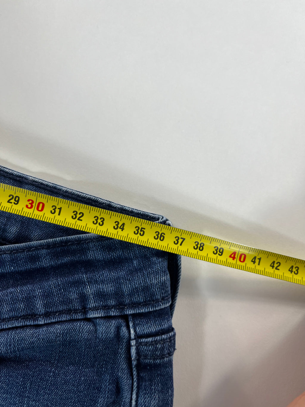 Levi's Demi Curve Modern Rise Straight 28 farmernadrág