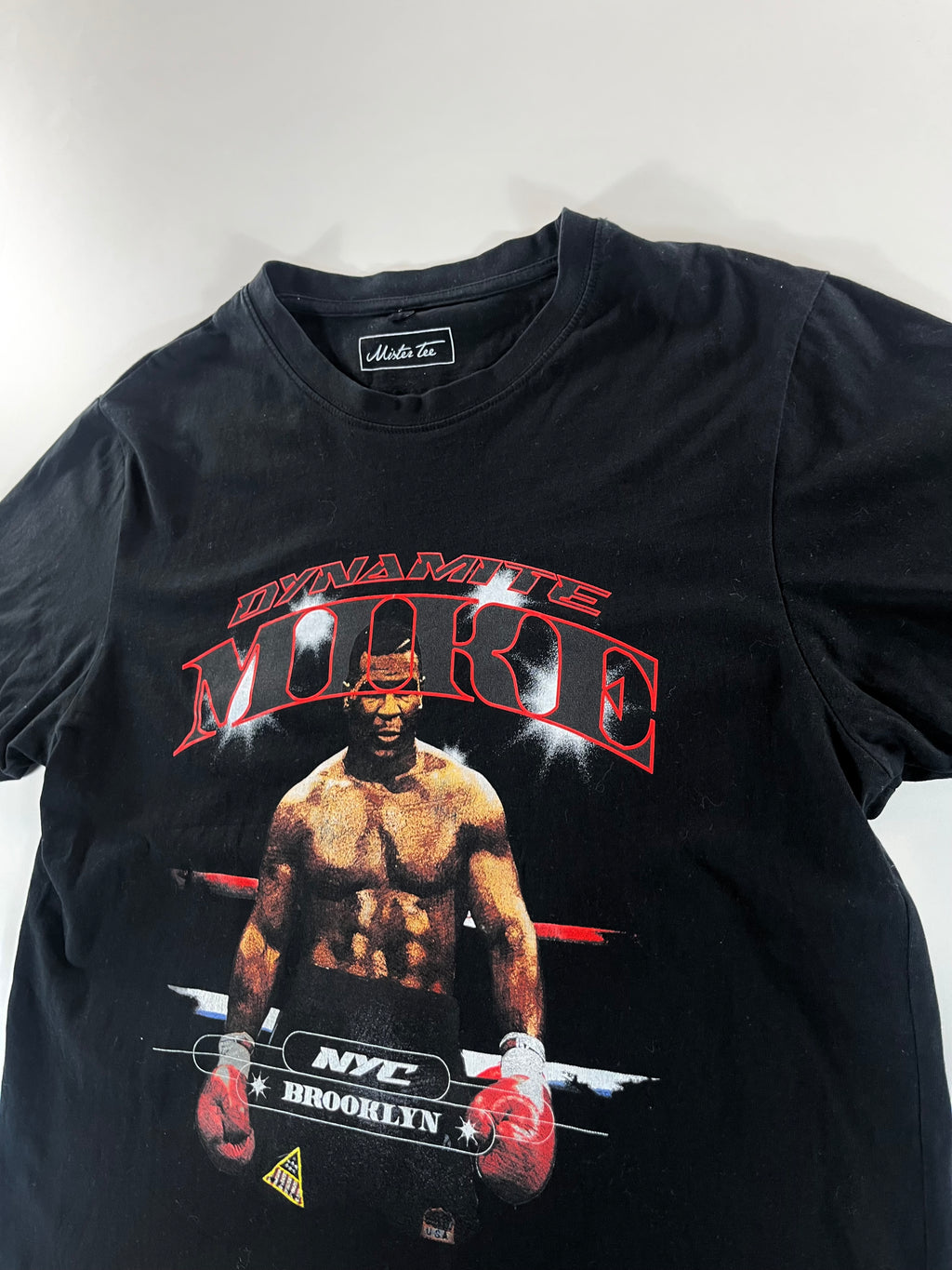 Mister Tee Dynamite Mike póló