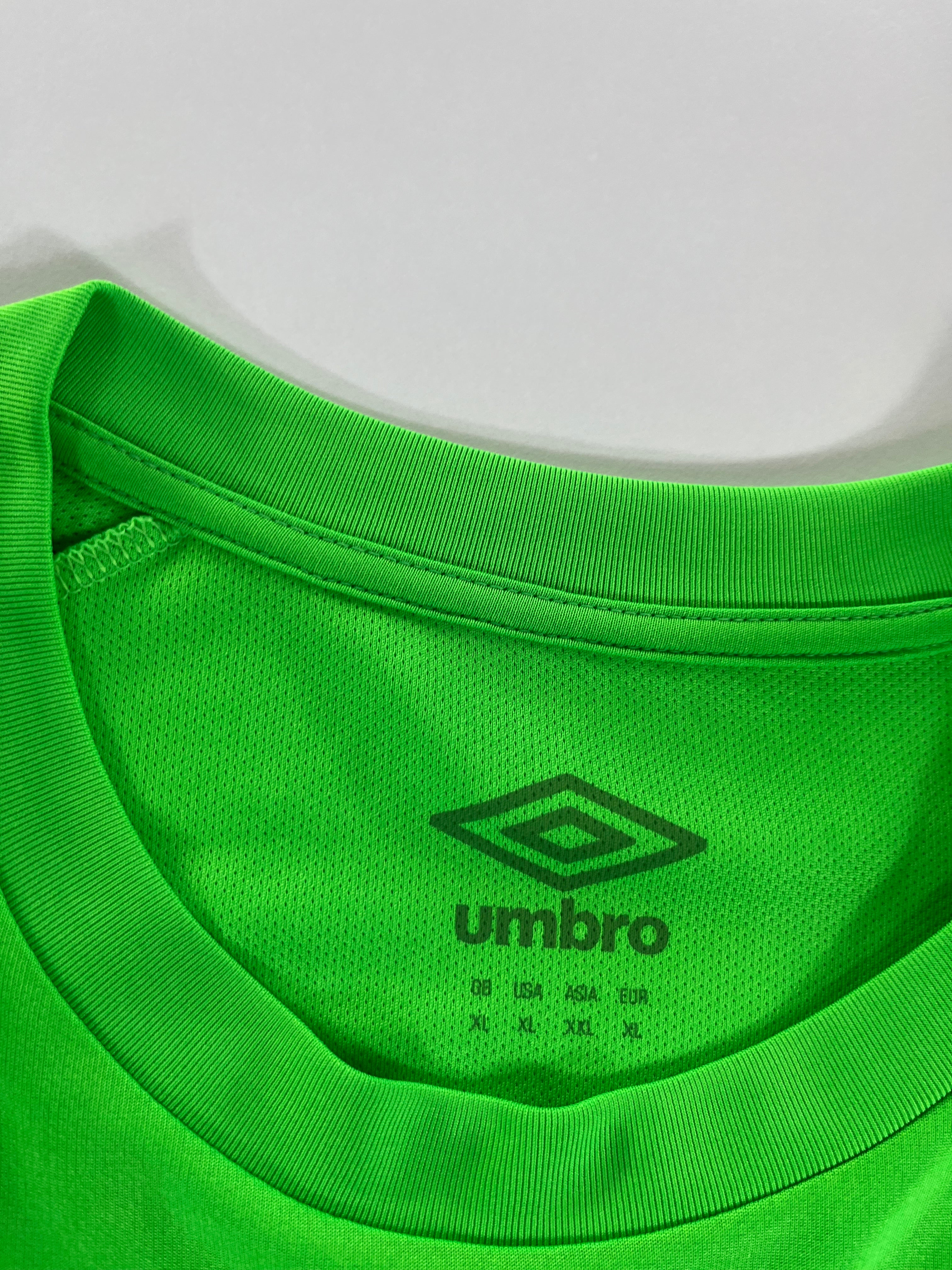 Umbro Brentford 2021-2022 kapus mez