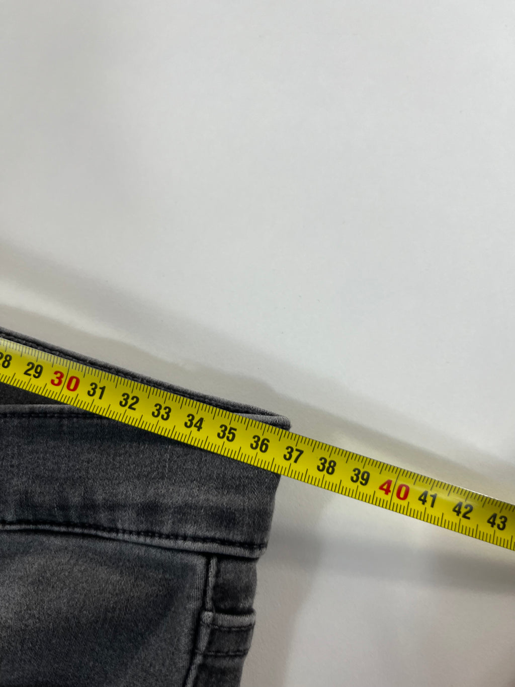 Levi's Lot 311 Shaping Skinny 28 farmernadrág
