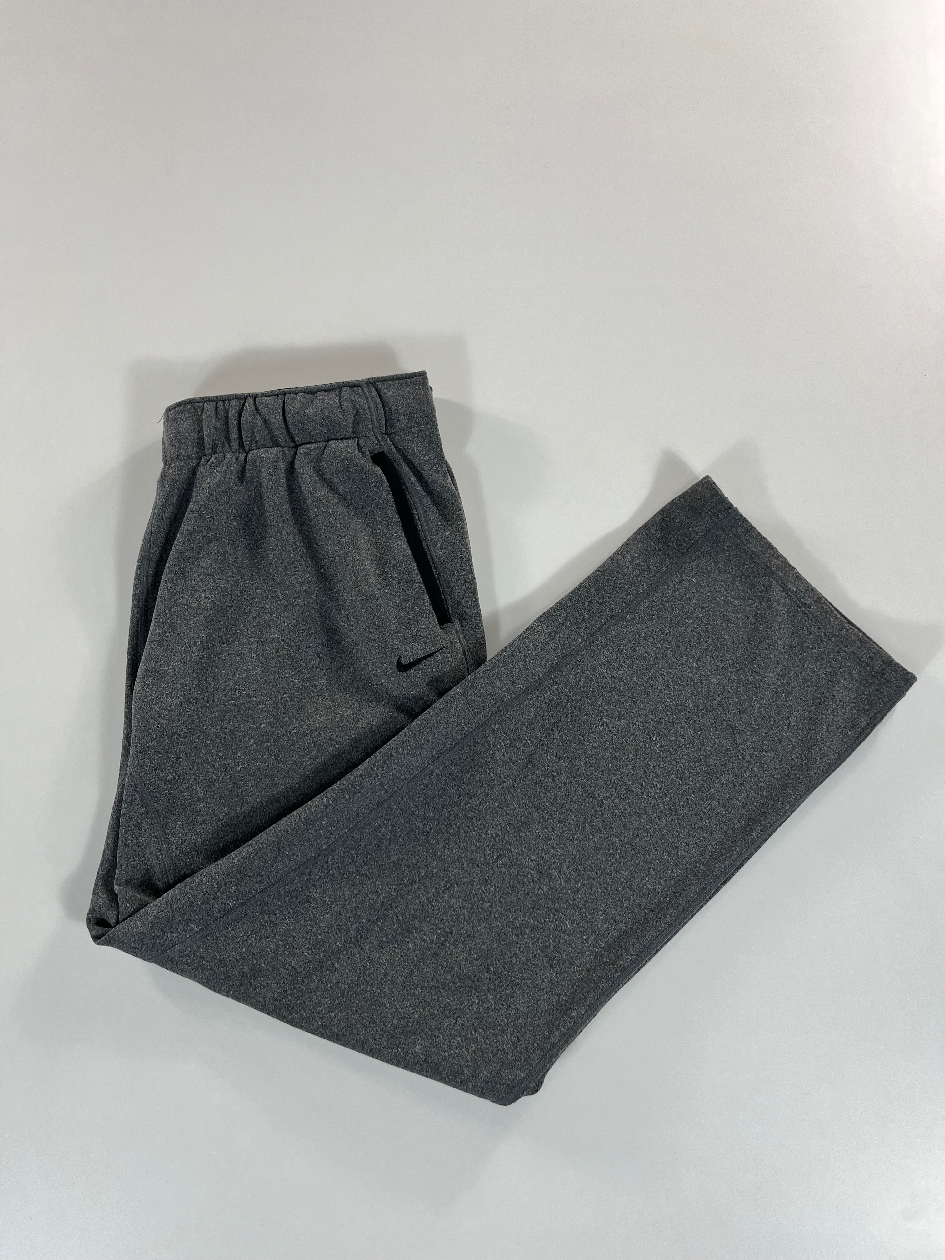 Nike Therma-Fit nadrág