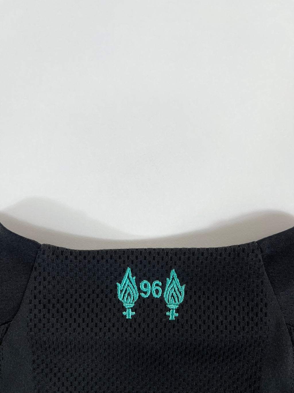 New Balance 2019-2020 alternatív mez