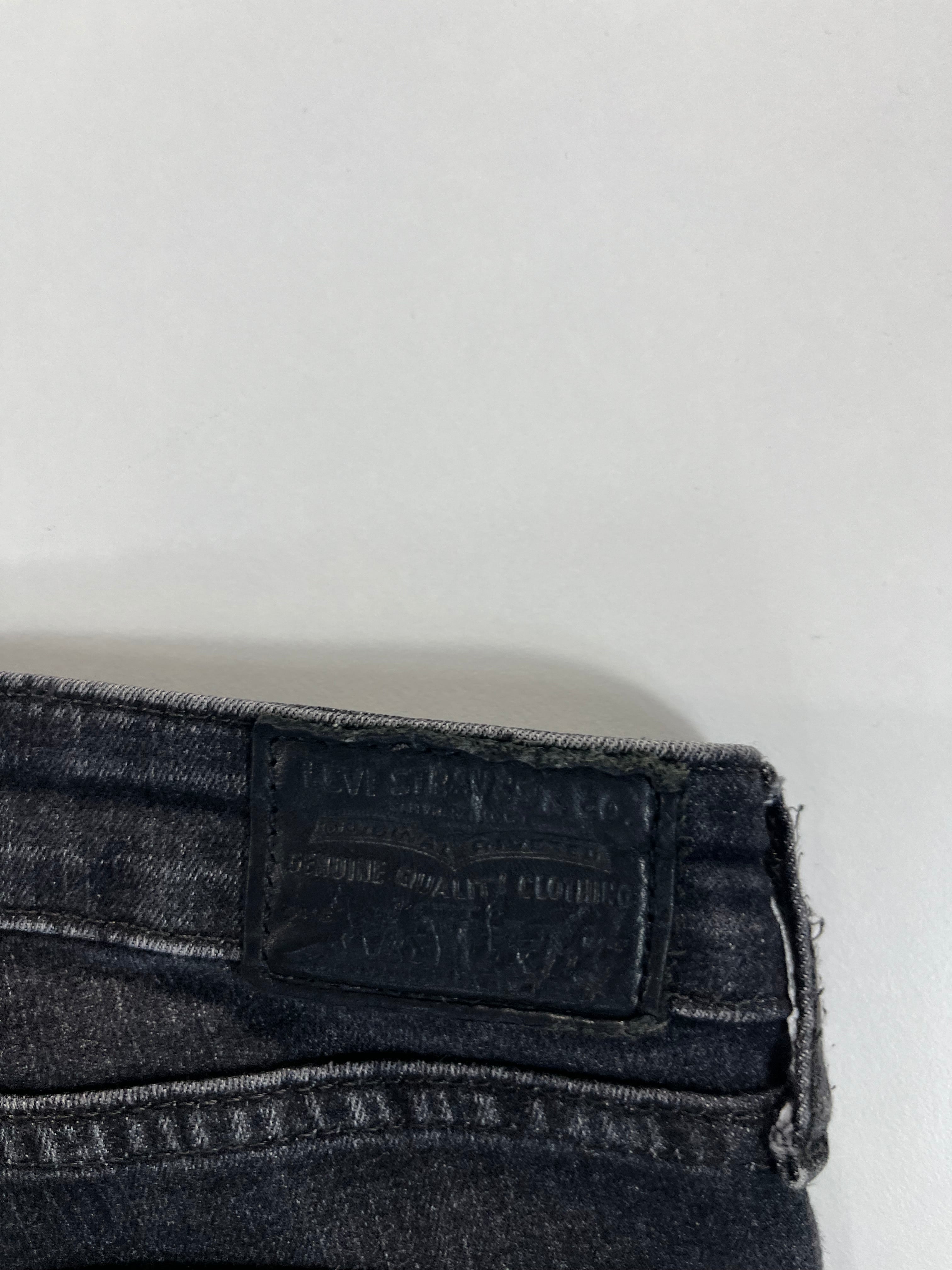Levi's Lot 711 Skinny 28 farmernadrág