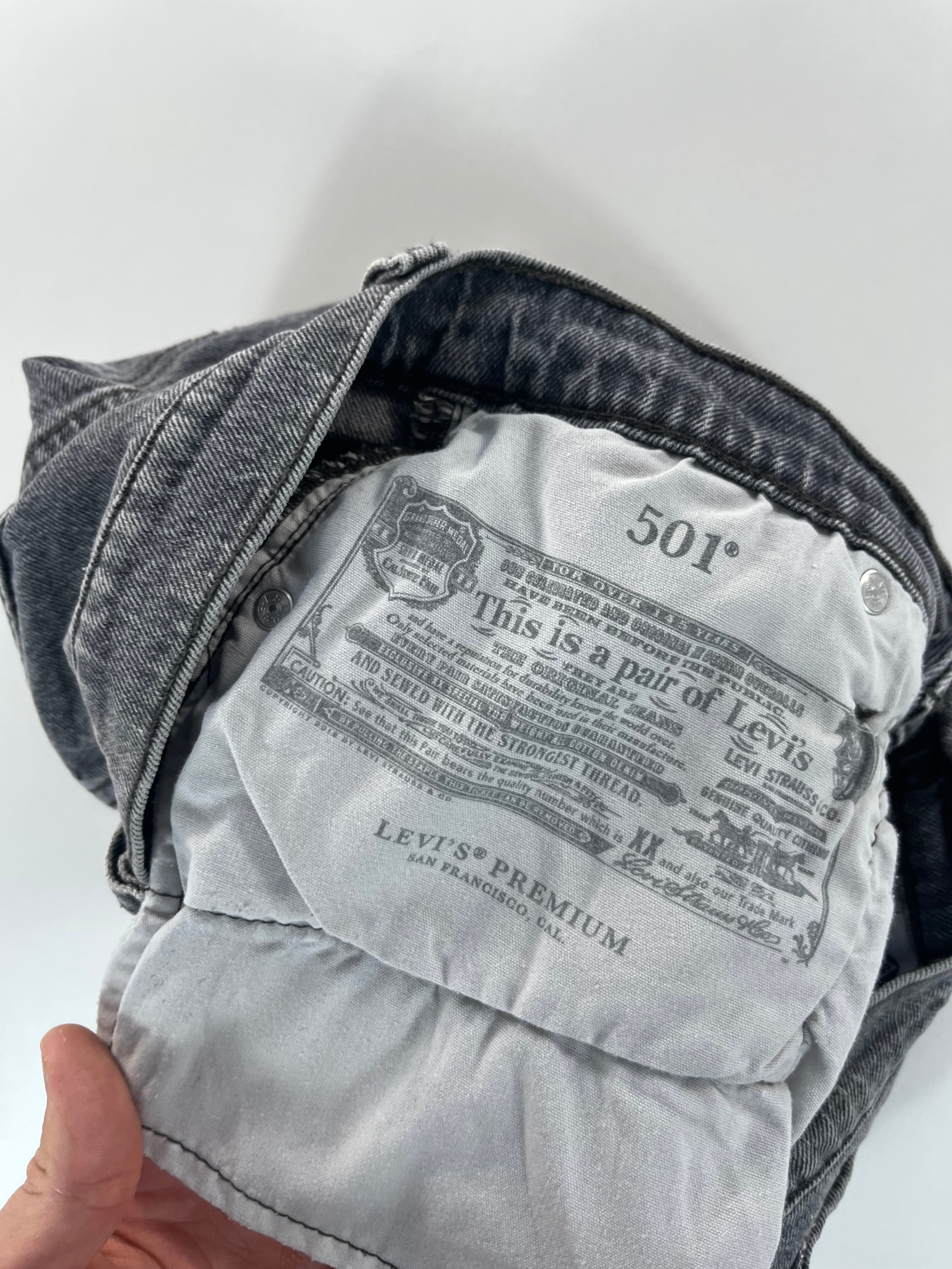 Levi's 501 Lot W25 farmer short