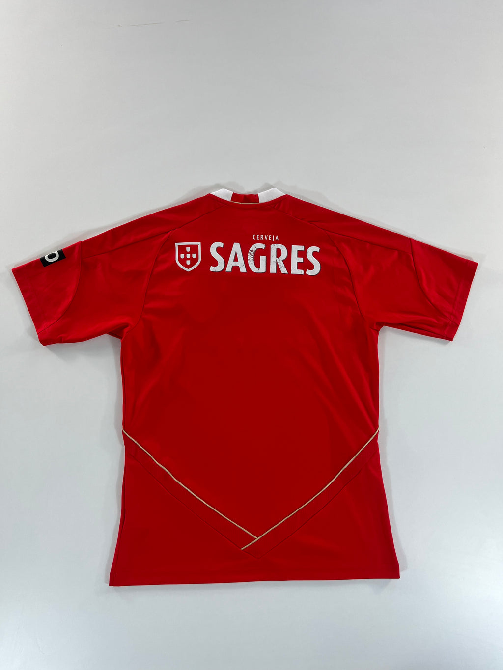 Adidas Benfica 2011-2012 hazai mez