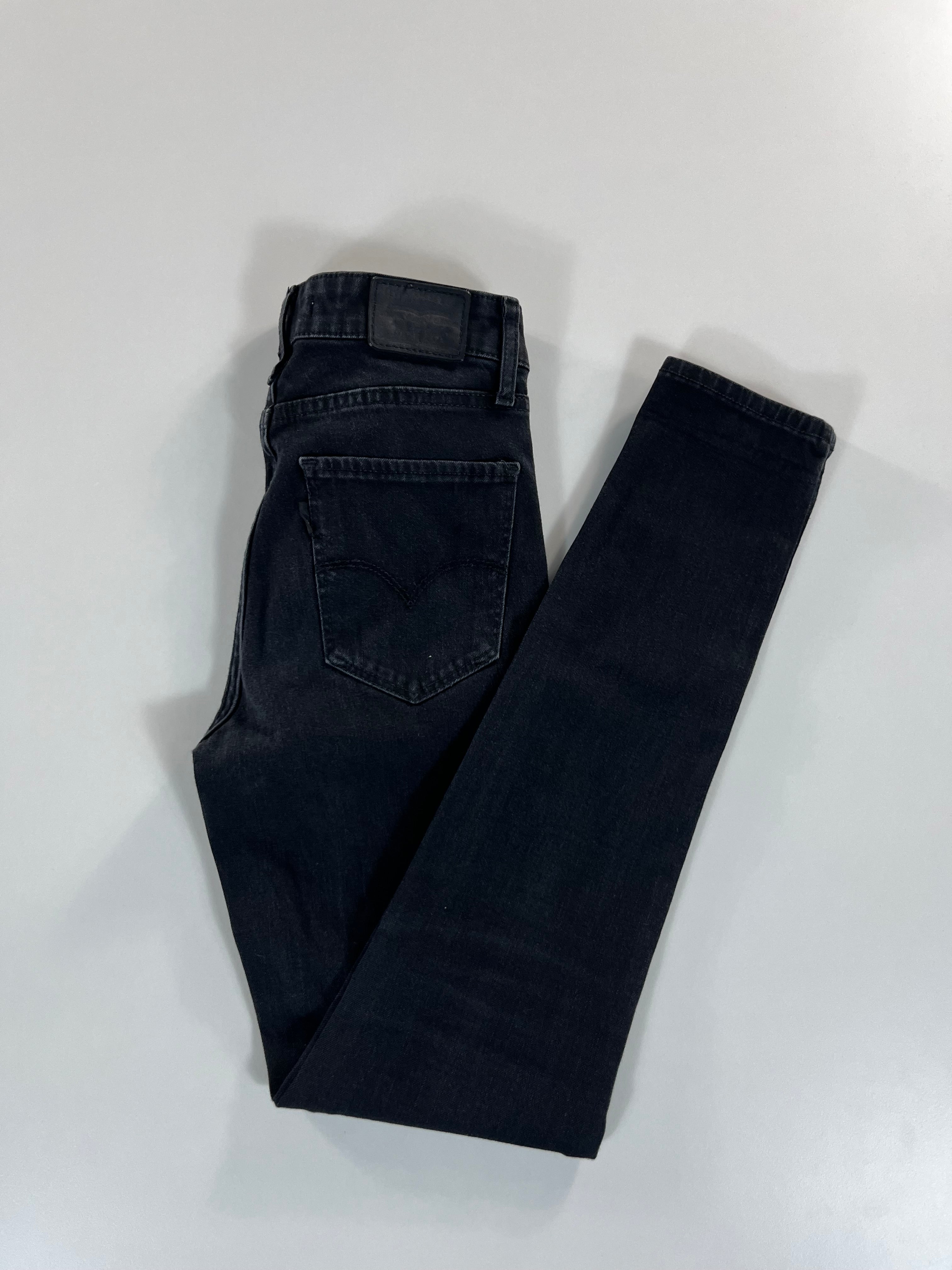 Levi's Lot 721 High Rise Skinny 24 farmernadrág