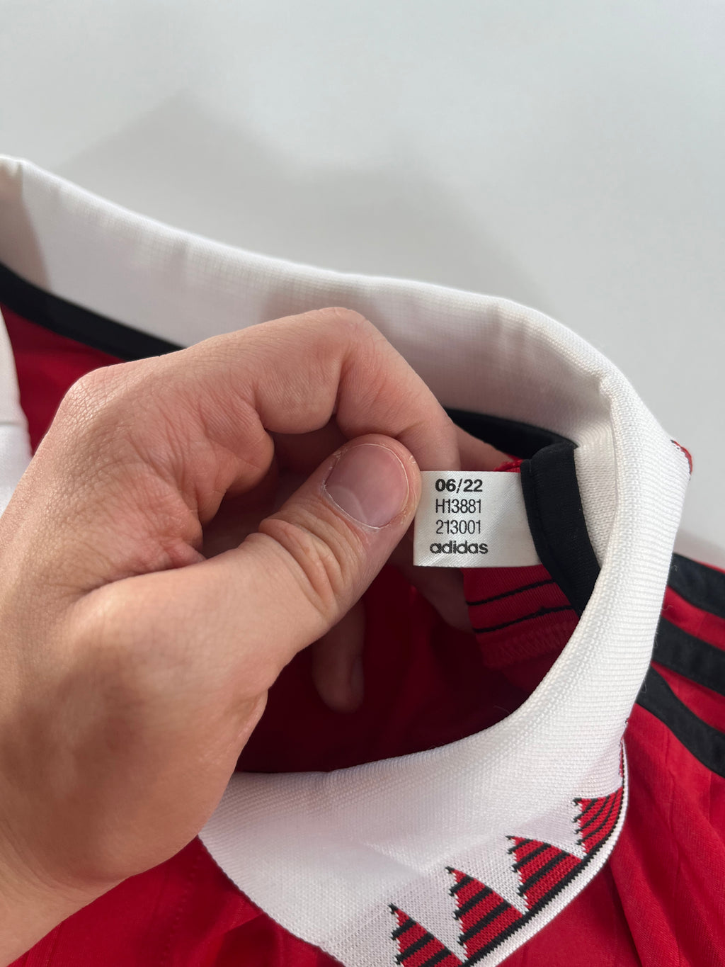 Adidas Manchester United 2022-2023 hazai mez